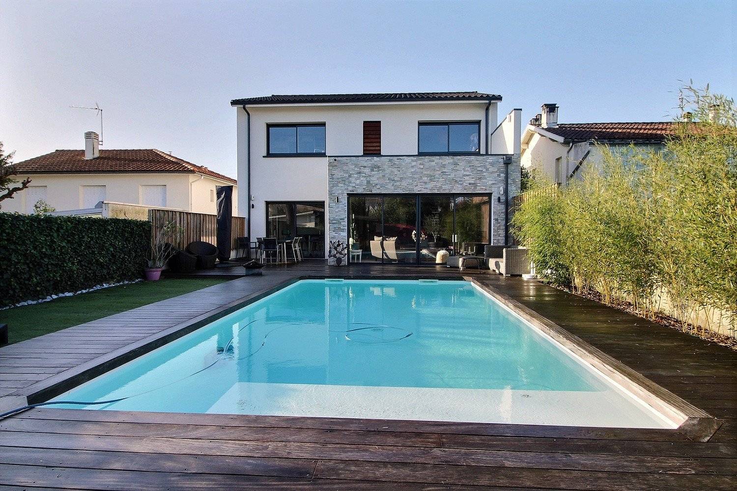 Belle maison contemporaine avec piscine à vendre LE BOUSCAT