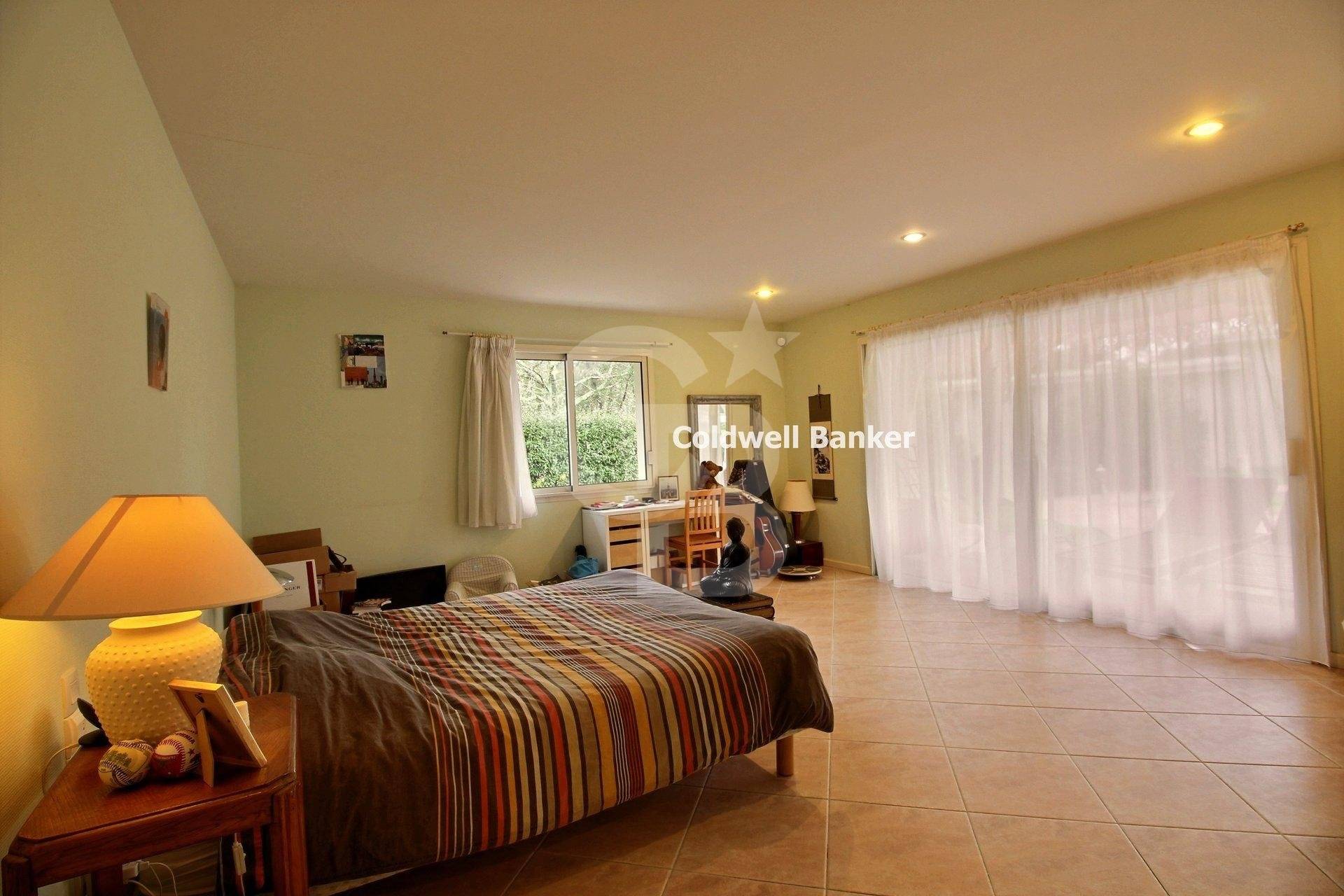 Belle villa familiale avec dépendance à vendre à ANDERNOS LES BAINS QUARTIER MASSURAT