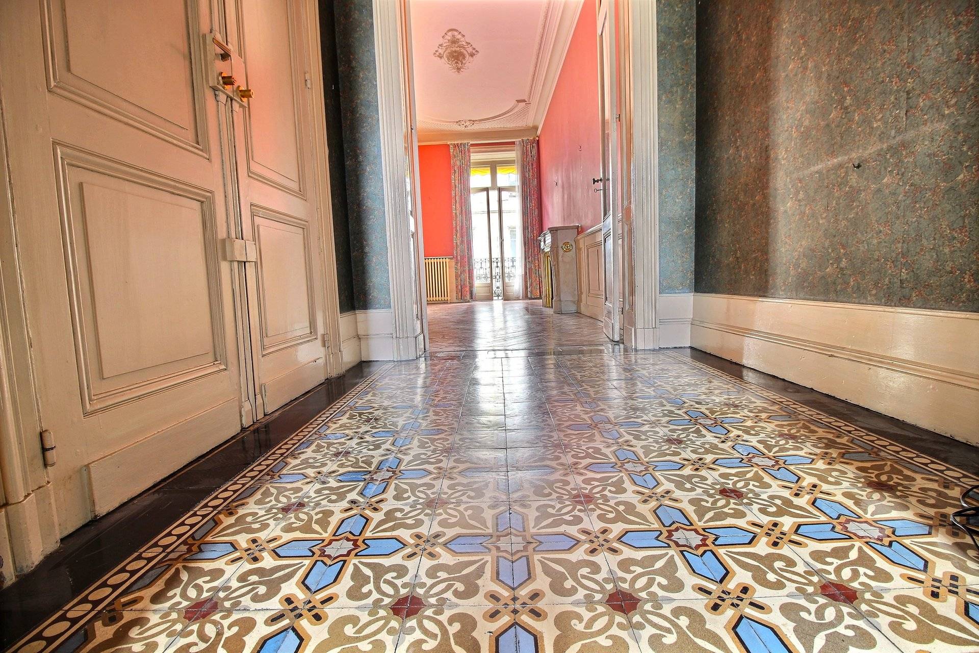 recherche un appartement dans le centre de bordeaux tourny