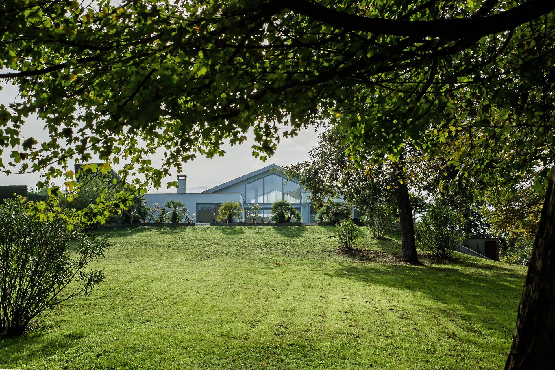 Recherche maison d'architecte avec piscine bouliac