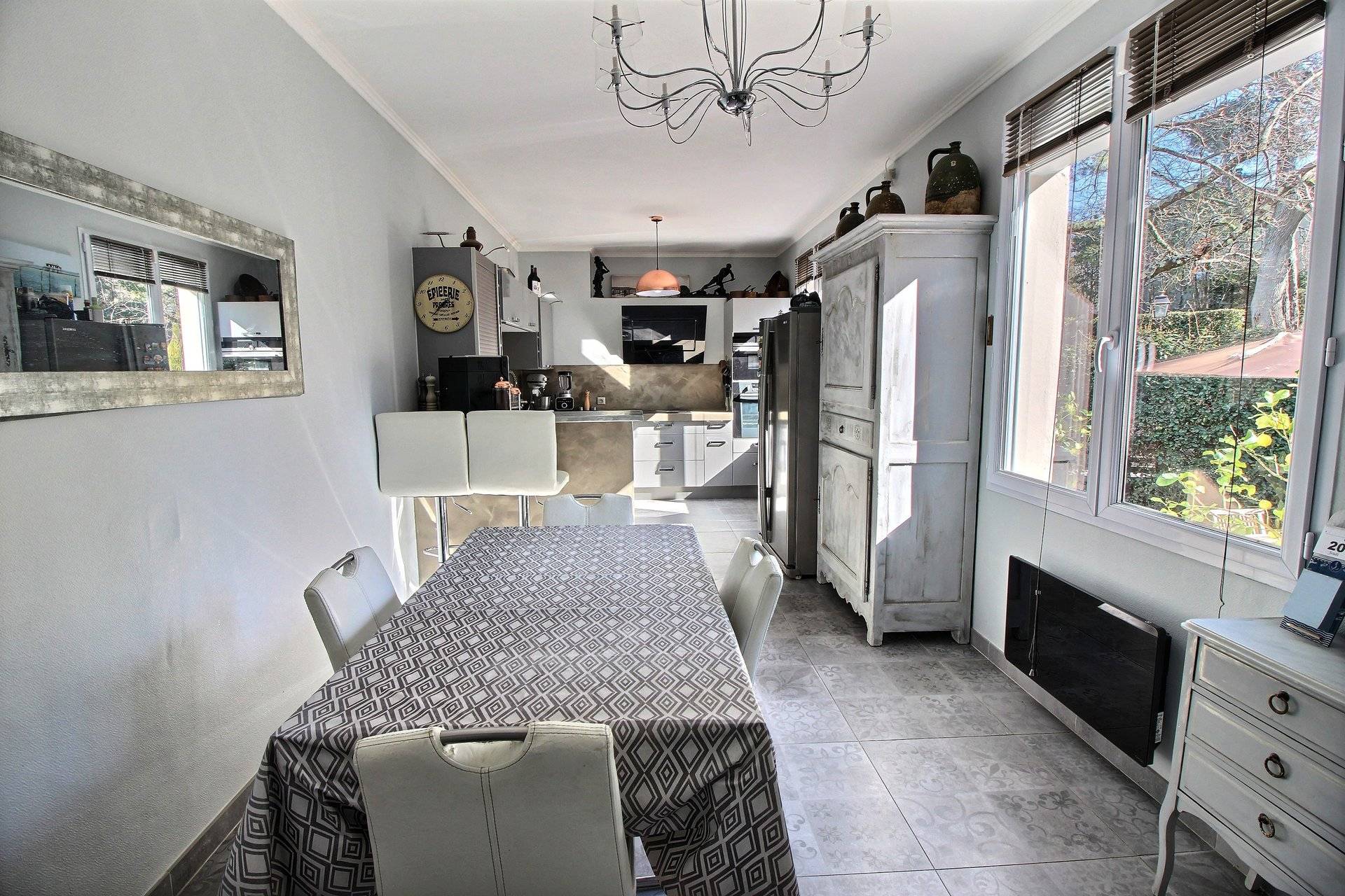 Belle villa avec piscine à vendre ARCACHON VILLE D'HIVER