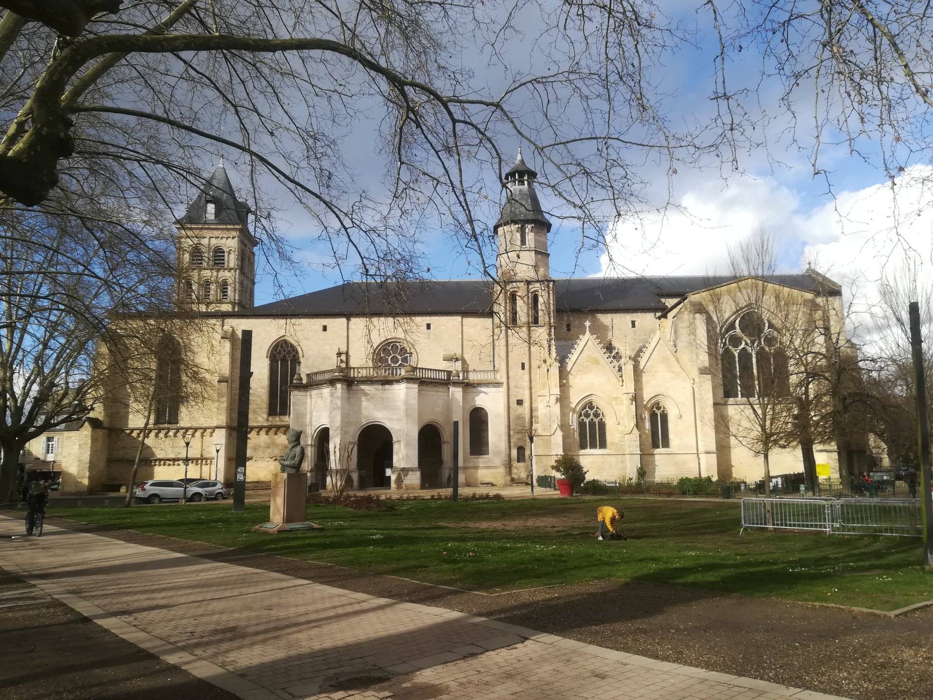 Maison bourgeoise 5 chambres avec jardin et parking à vendre BORDEAUX SAINT SEURIN