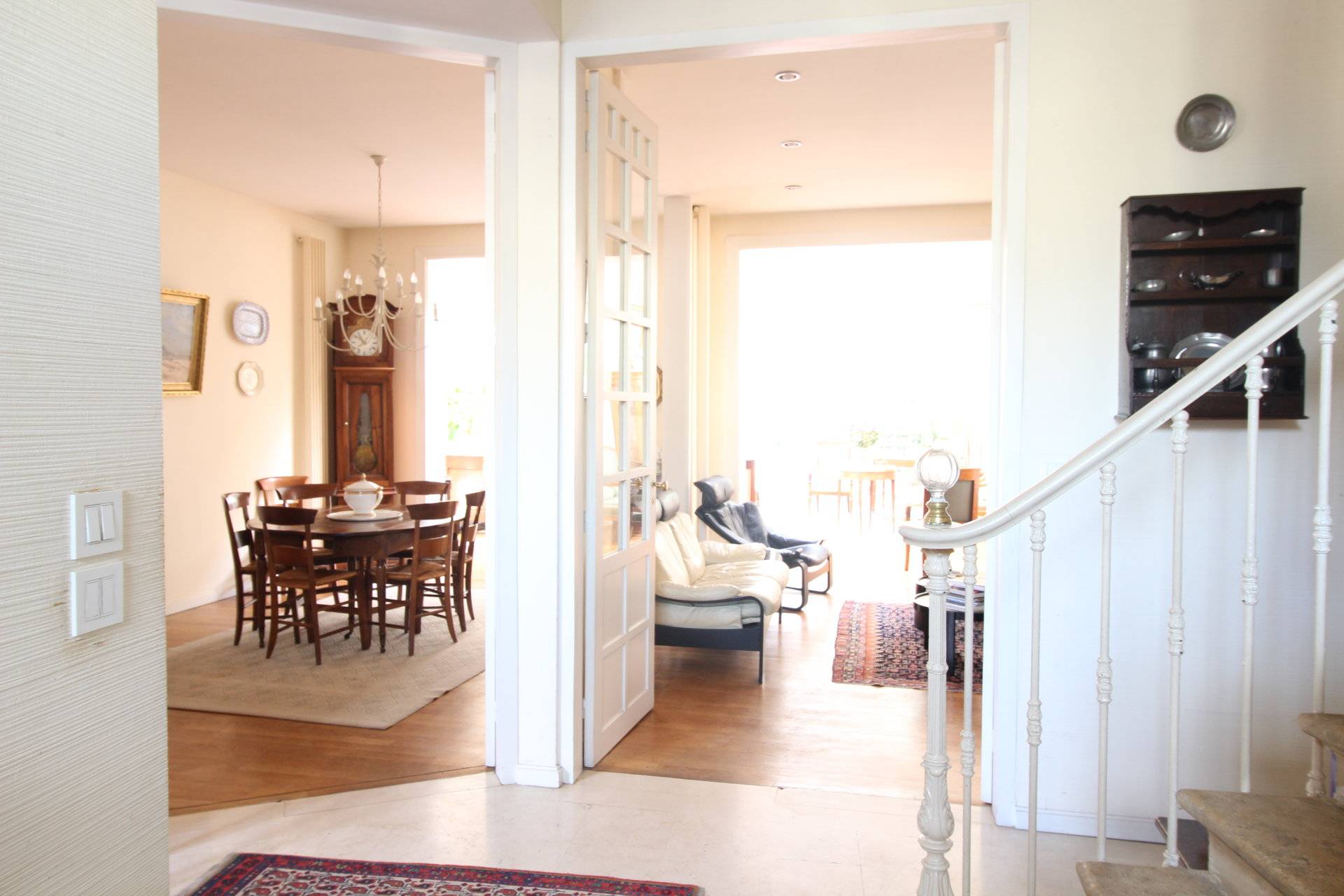 Maison bourgeoise 5 chambres avec jardin et parking à vendre BORDEAUX SAINT SEURIN