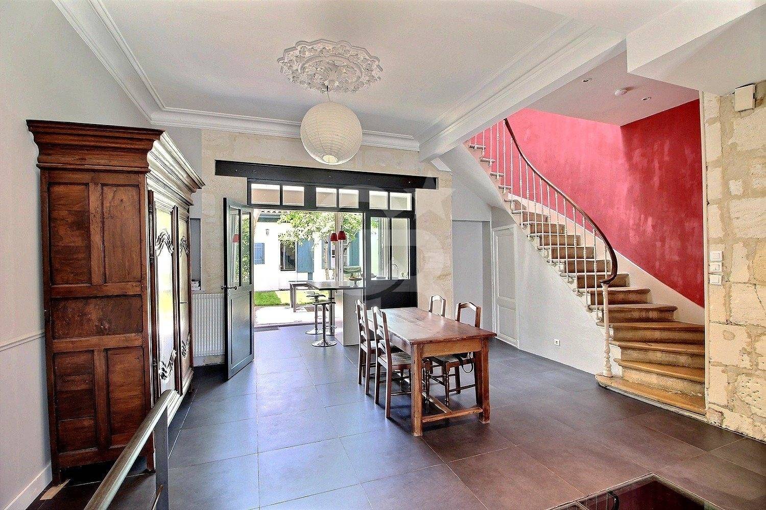 Echoppe avec jardin et studio indépendant à vendre BORDEAUX CENTRE SAINT BRUNO