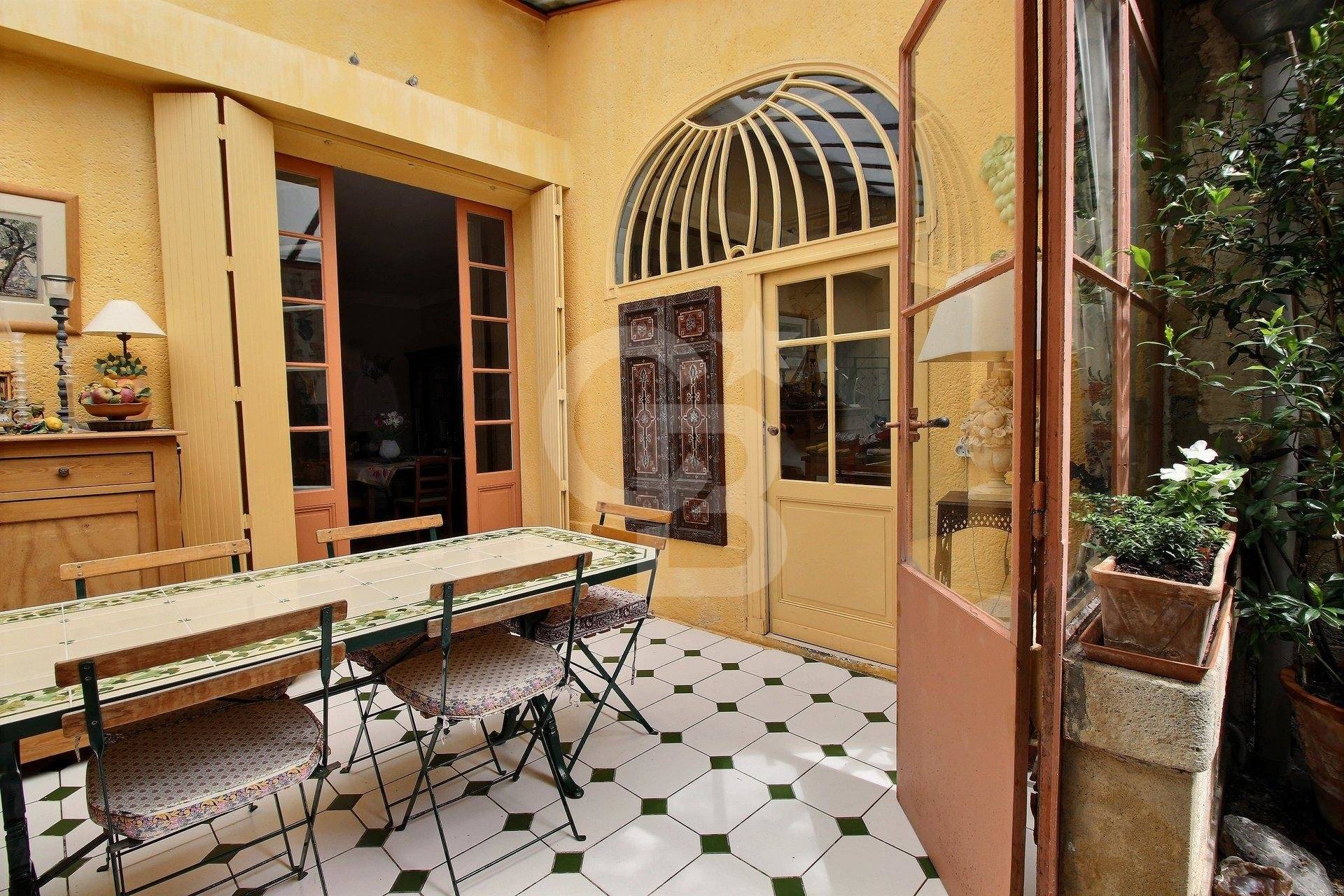 Recherche belle maison bourgeoise familiale avec jardin BORDEAUX FONDAUDEGE