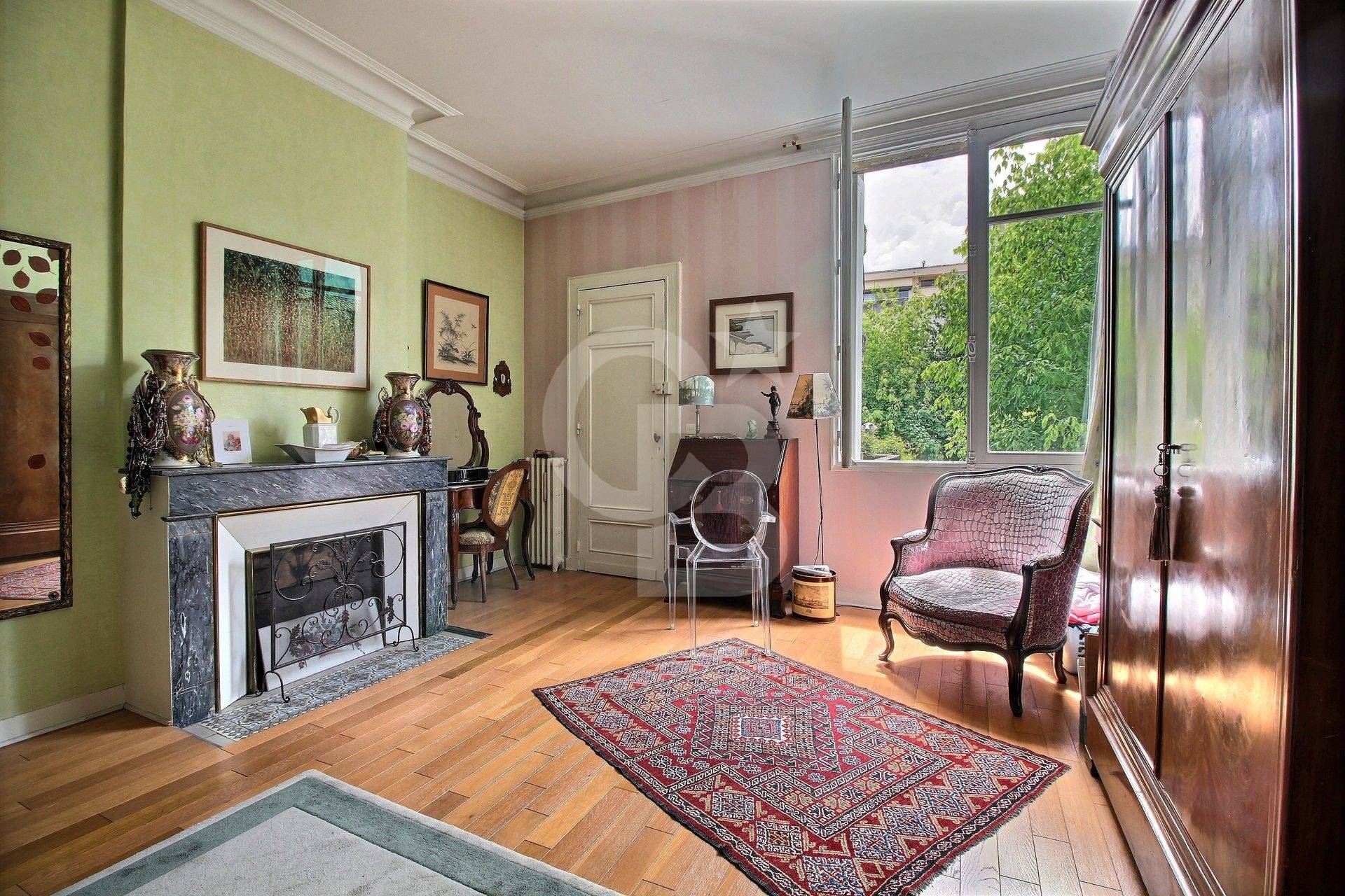 Belle maison bourgeoise familiale avec jardin à vendre BORDEAUX FONDAUDEGE