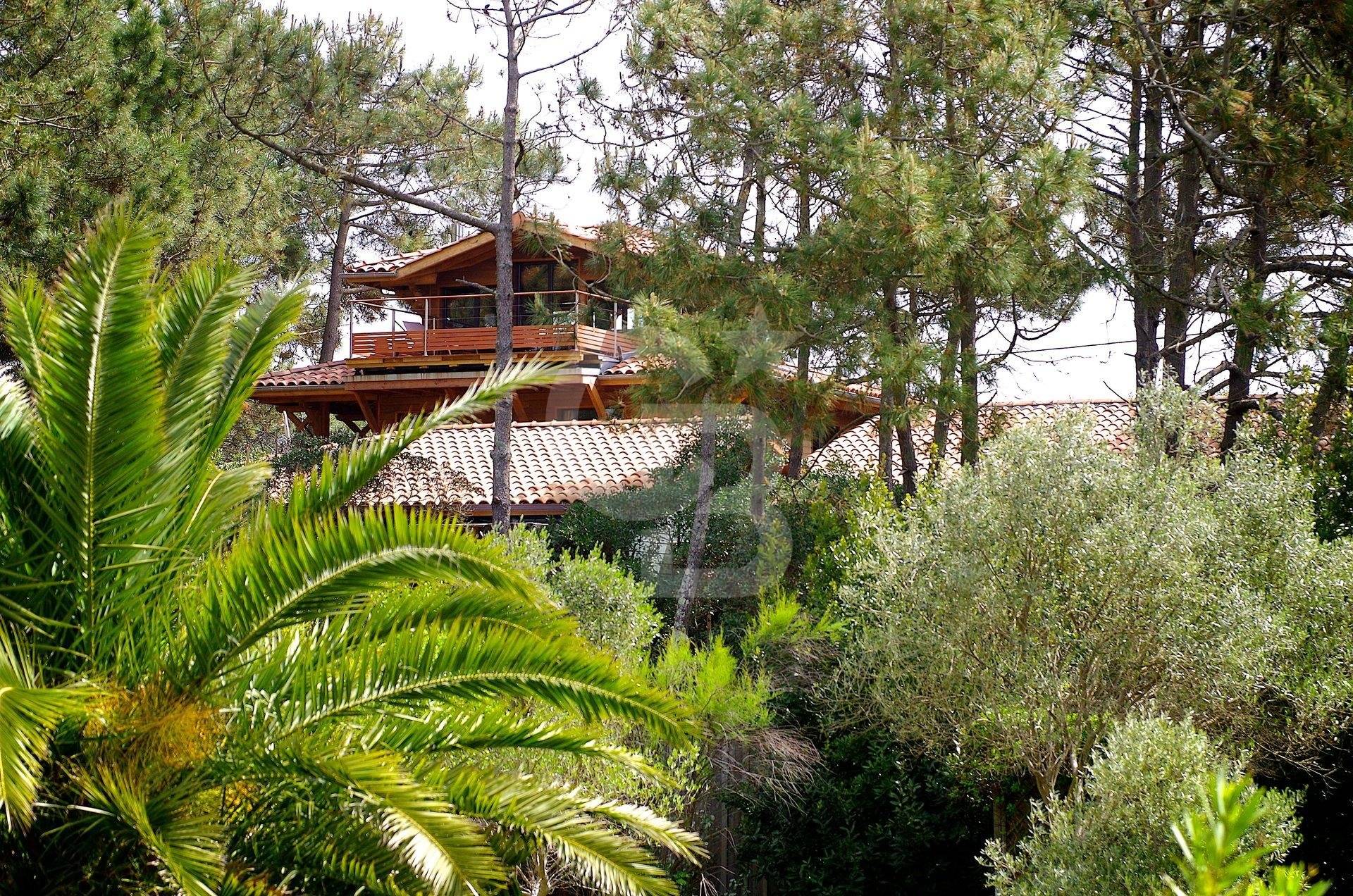 Ensemble de deux villas mitoyennes à vendre proche centre et océan CAP FERRET