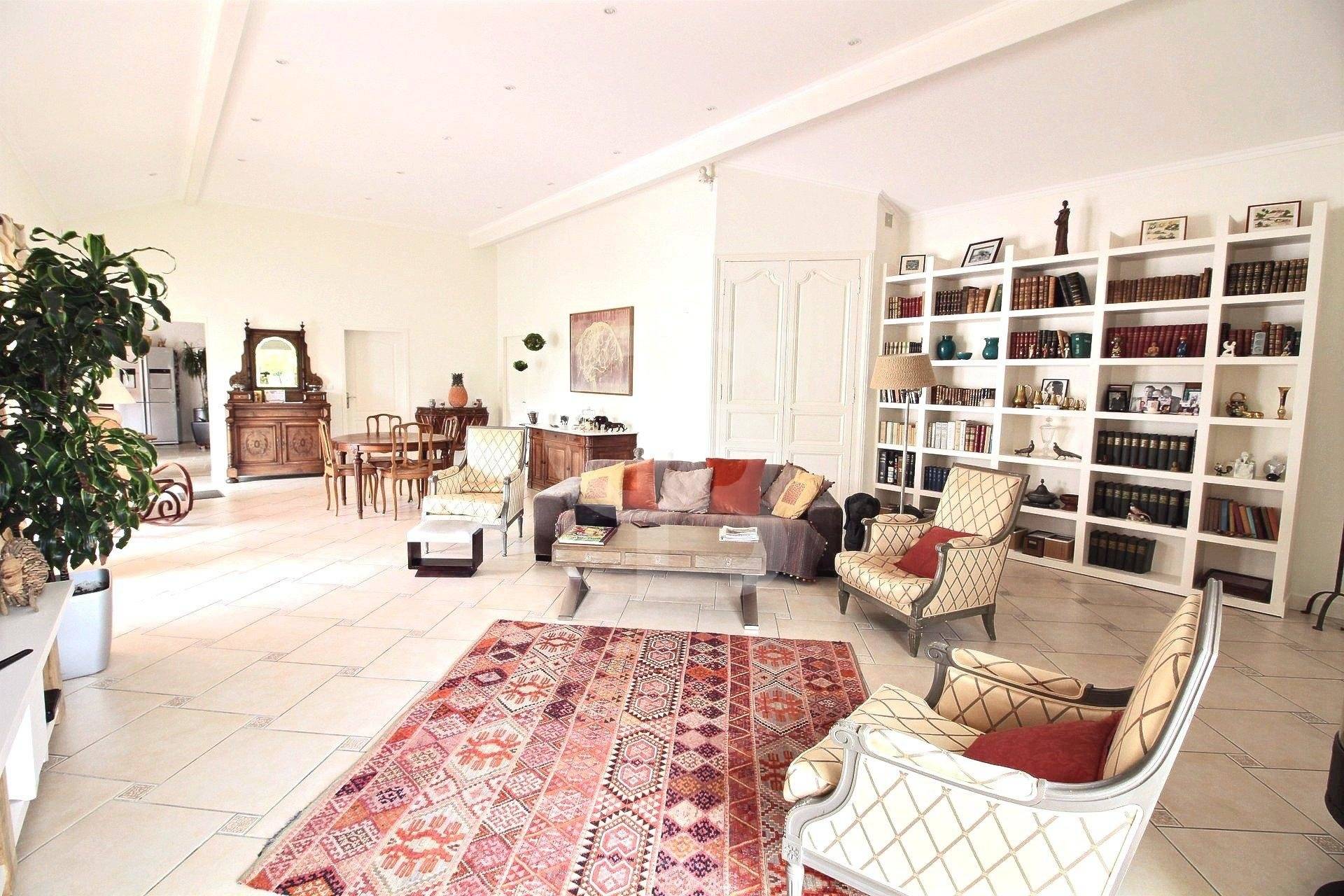 Appartement de standing avec grand jardin à vendre LA TESTE DE BUCH CENTRE VILLE