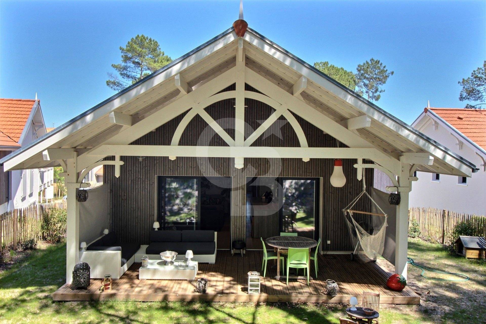 Maison neuve contemporaine avec terrain piscinable à vendre LA TESTE DE BUCH