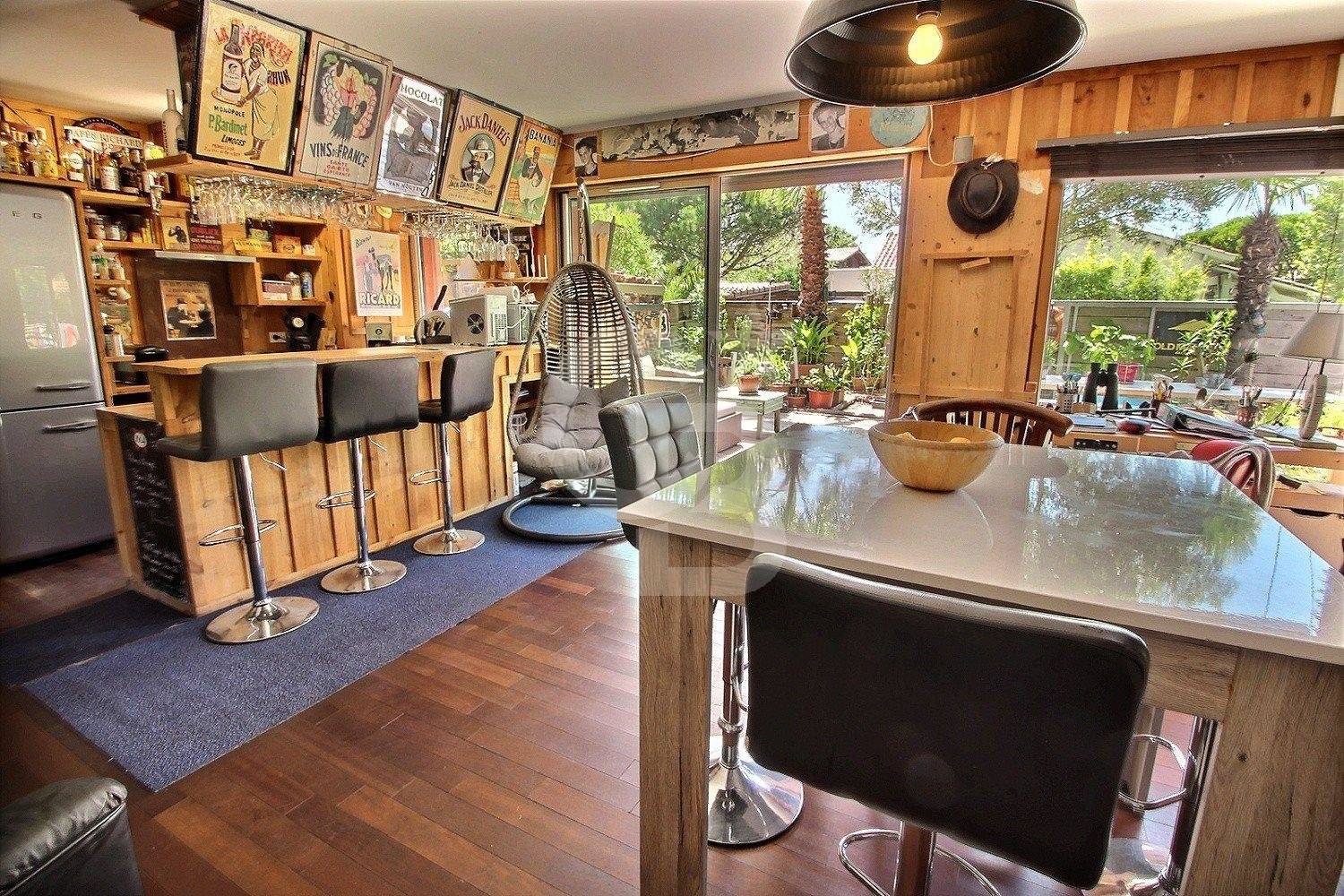 Villa 3 chambres avec accès direct plage océane à vendre CAP FERRET