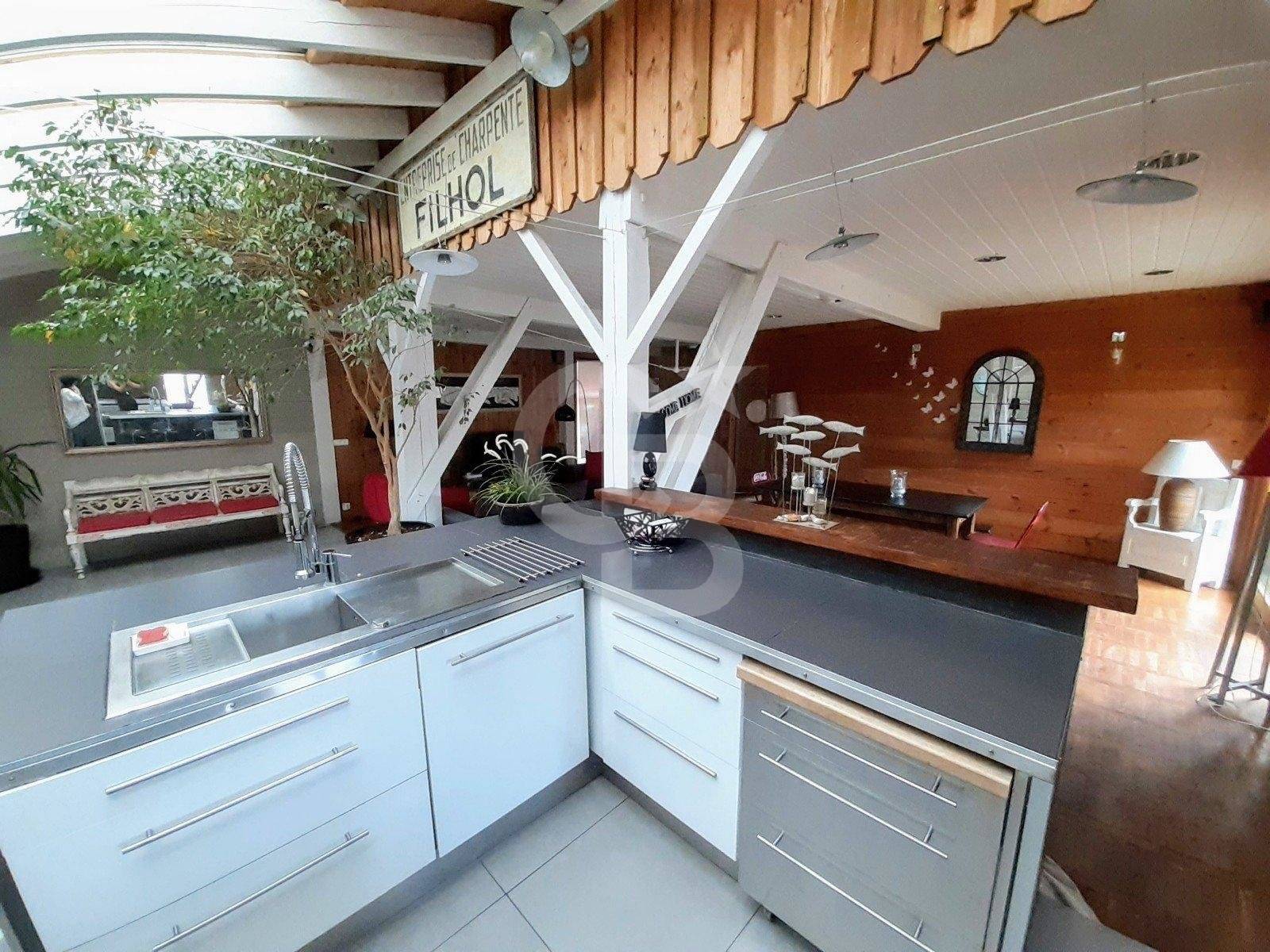 Magnifique maison loft atypique à vendre ARCACHON QUARTIER AIGUILLON