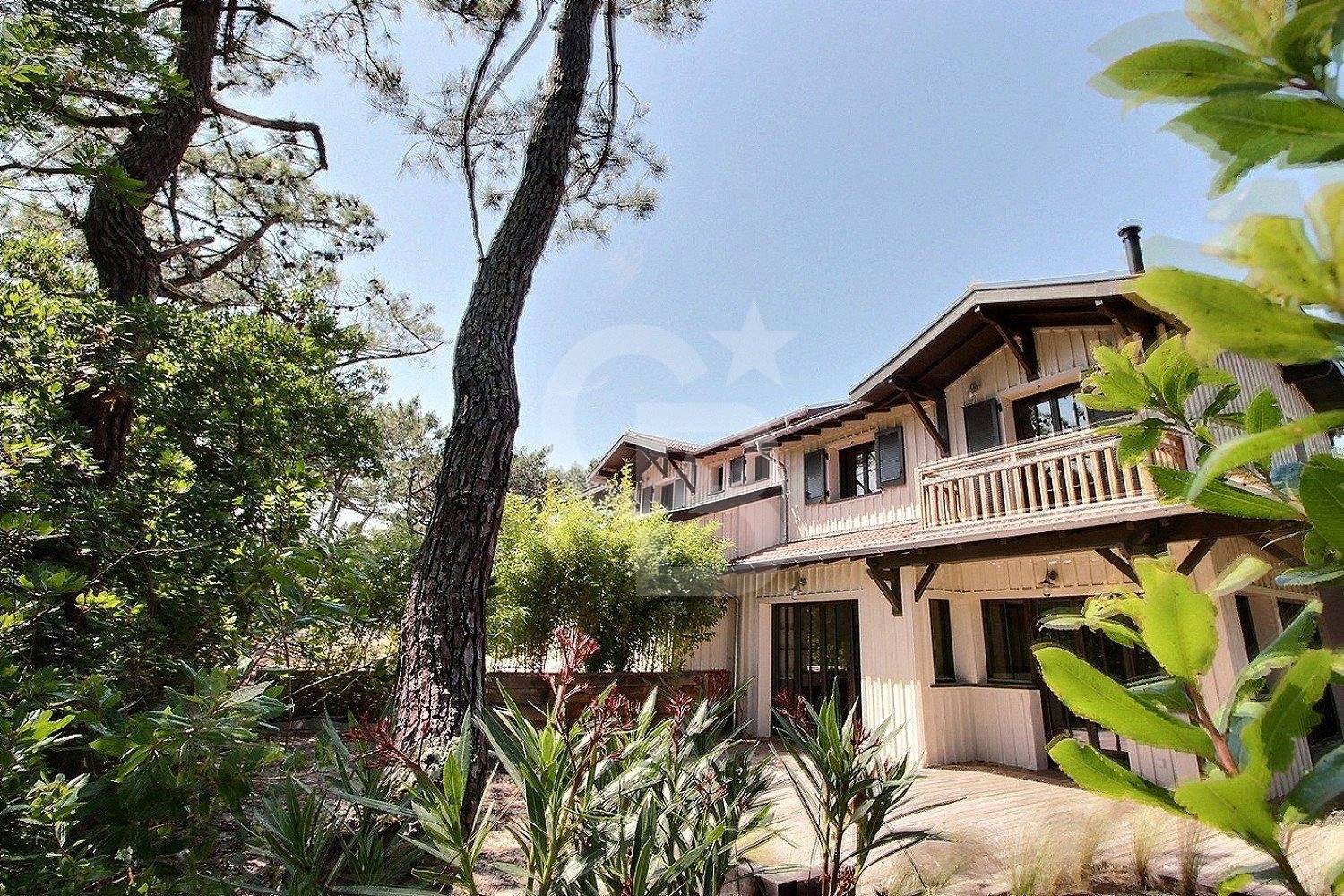 Stylish Ferret Capien property for sale in CAP FERRET CENTER