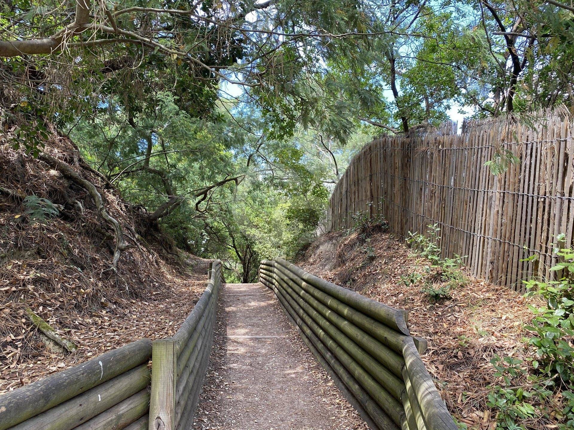 Grand terrain constructible pour projet construction quartier recherché proche plage - unique à la vente - CAP FERRET