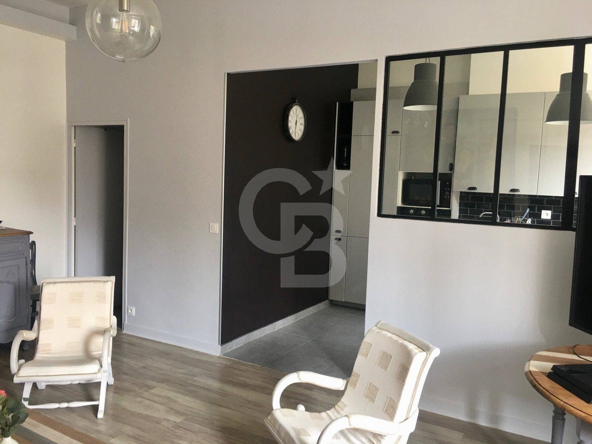 Acheter superbe appartement rénové de 78 m2 BORDEAUX CENTRE HISTORIQUE