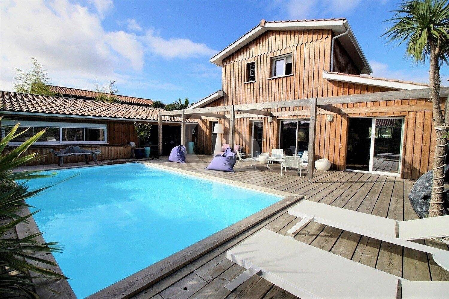 Magnifique villa en ossature bois à vendre GUJAN-MESTRAS