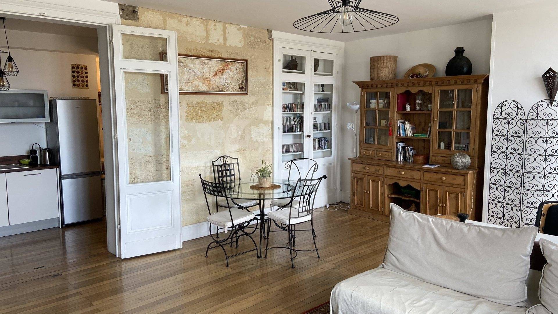 Vente superbe appartement ancien avec vue Garonne BORDEAUX CENTRE