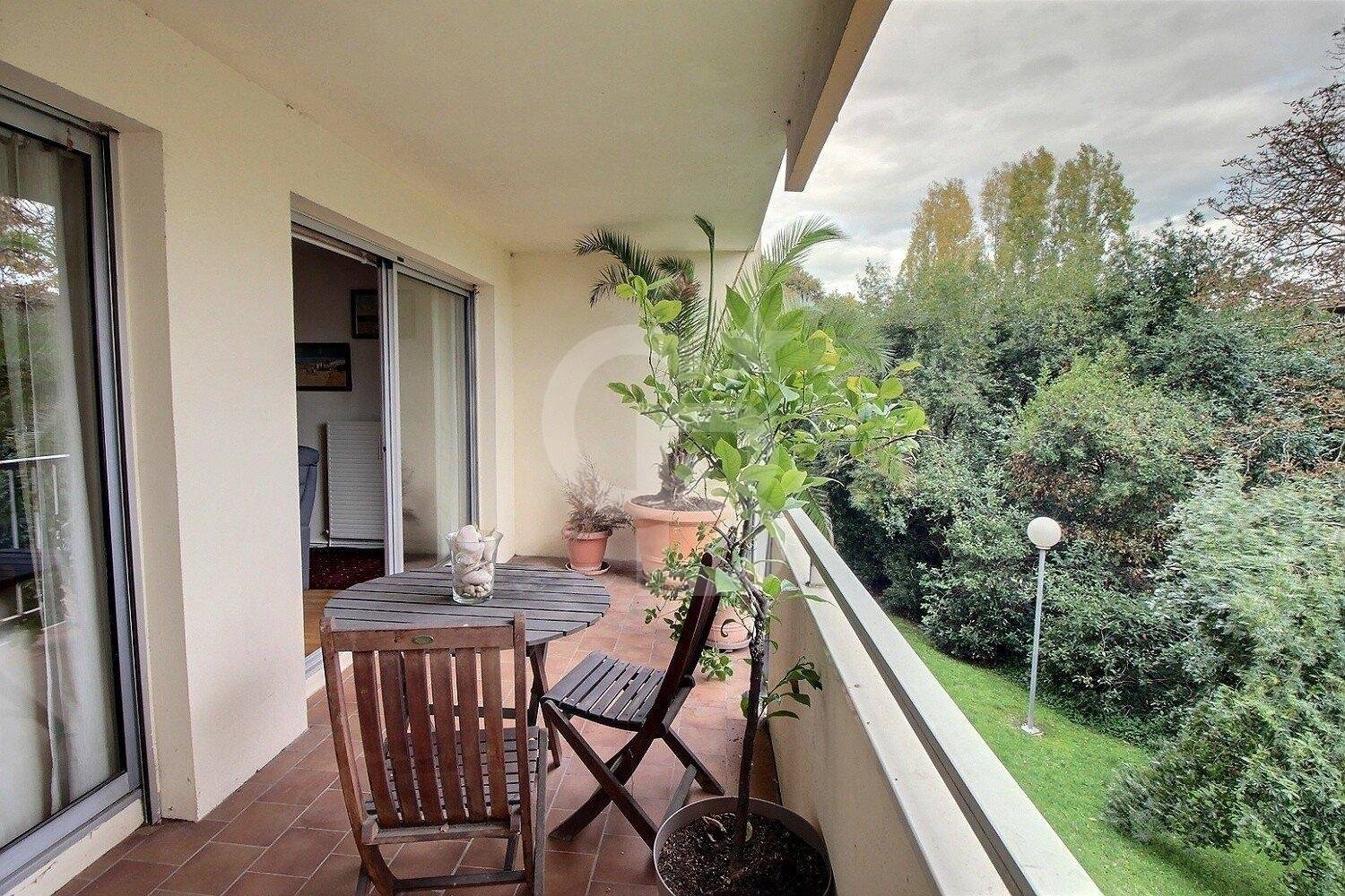 Appartement 3 chambres avec 2 terrasses à vendre BORDEAUX CAUDÉRAN