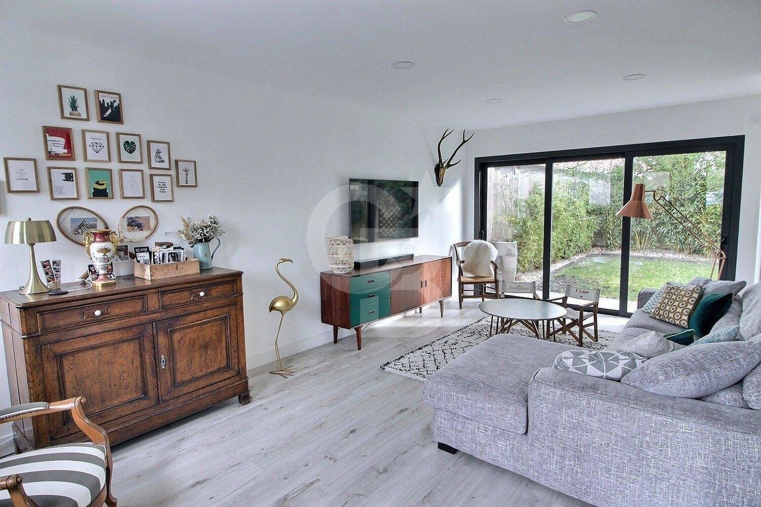 Charmante maison familiale avec jardin et parking à vendre BORDEAUX CAUDÉRAN