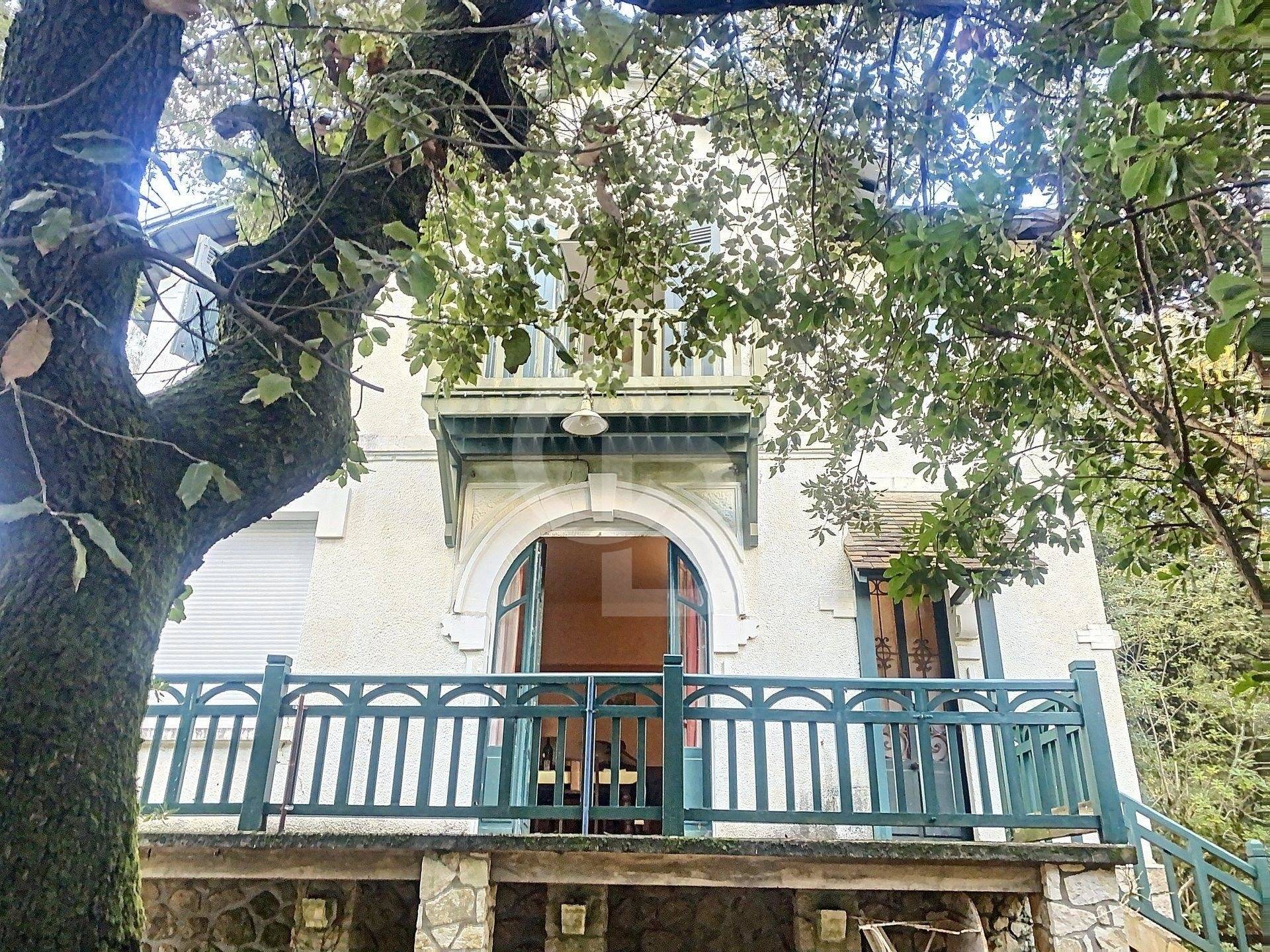 Vente d'une Villa proche de la plage à PYLA-SUR-MER