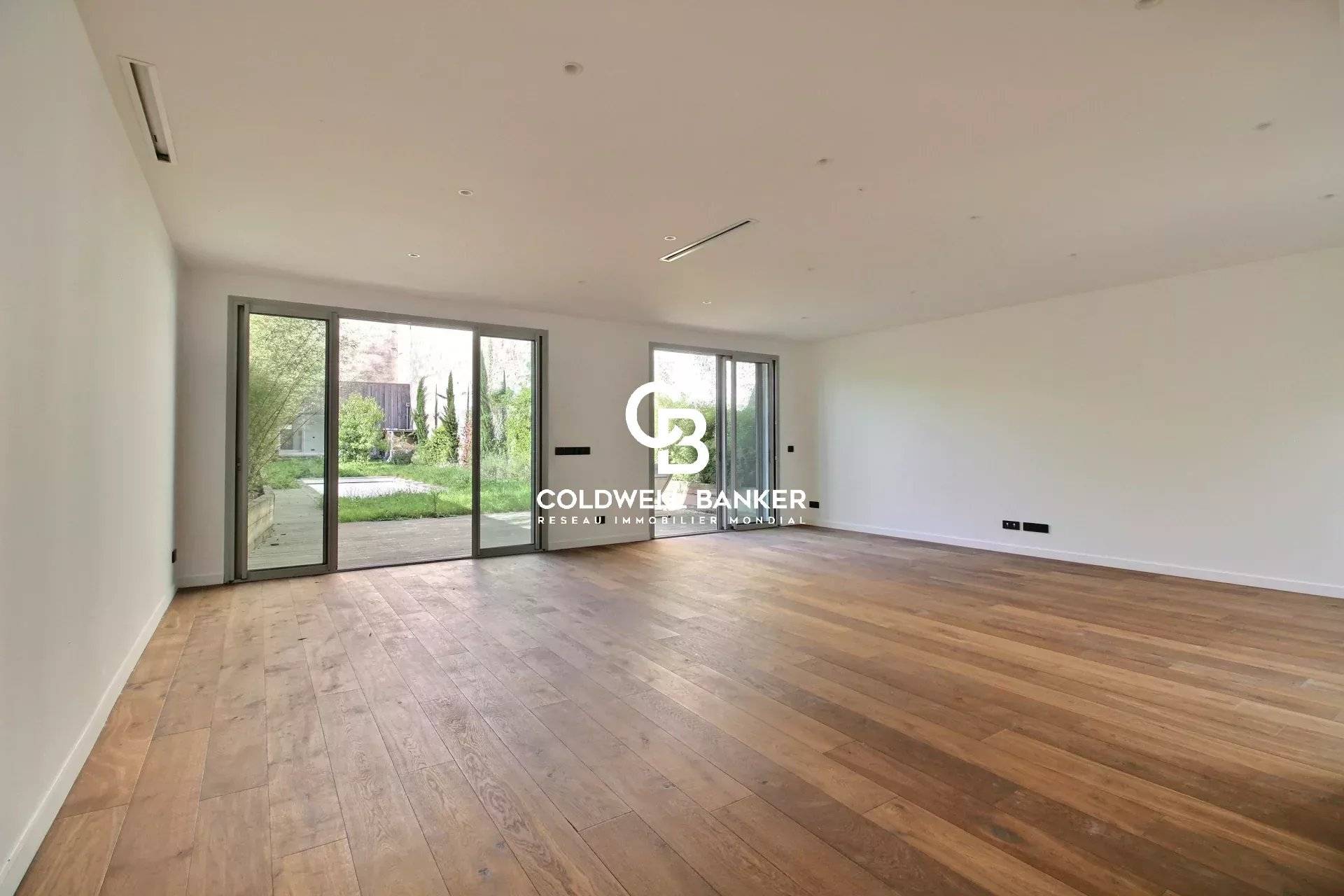 Maison à vendre Bordeaux Caudéran - villa plain-pied 4 chambres piscine garage dépendance