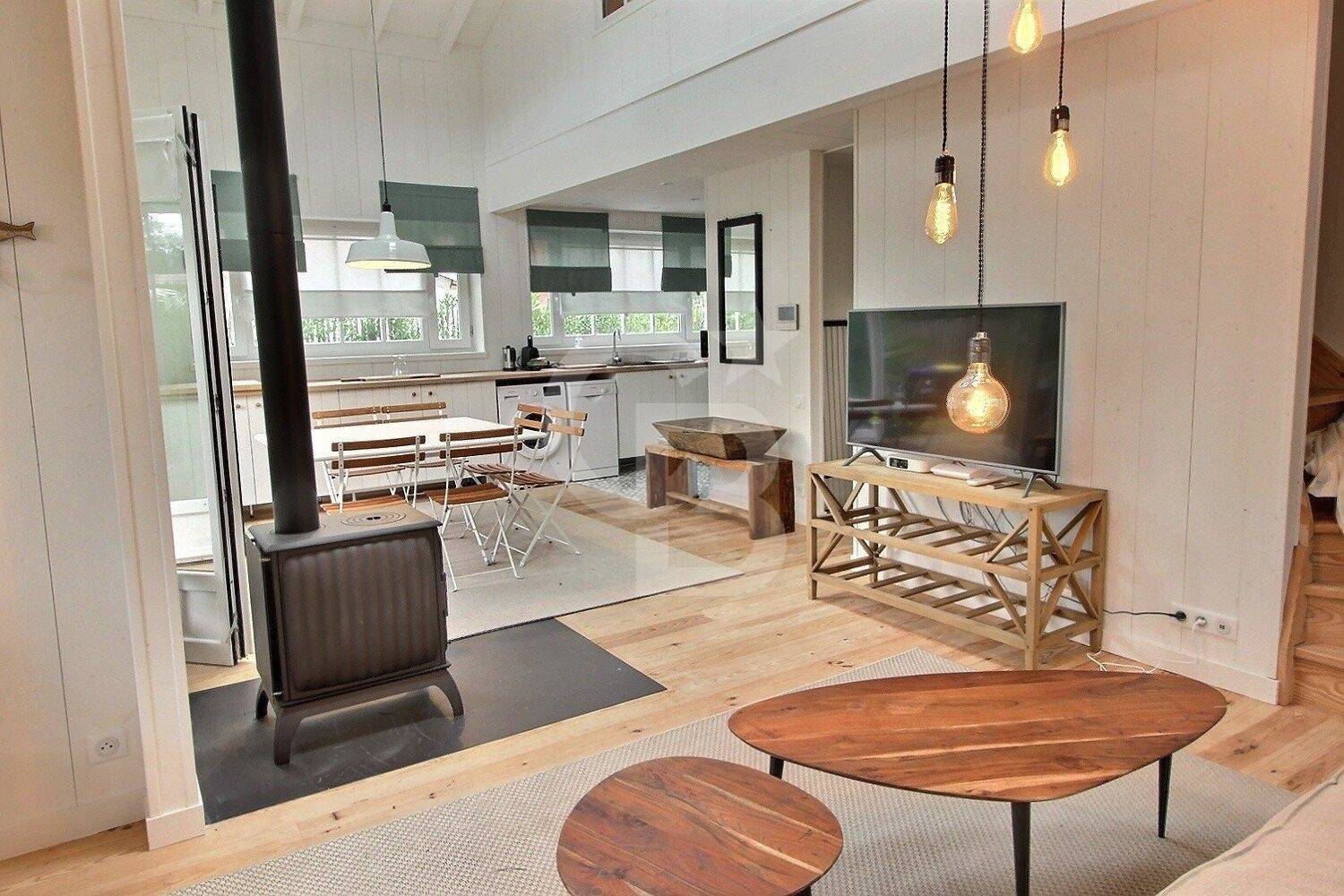 Acheter une Villa rénovée avec jardin et terrasses au CAP-FERRET