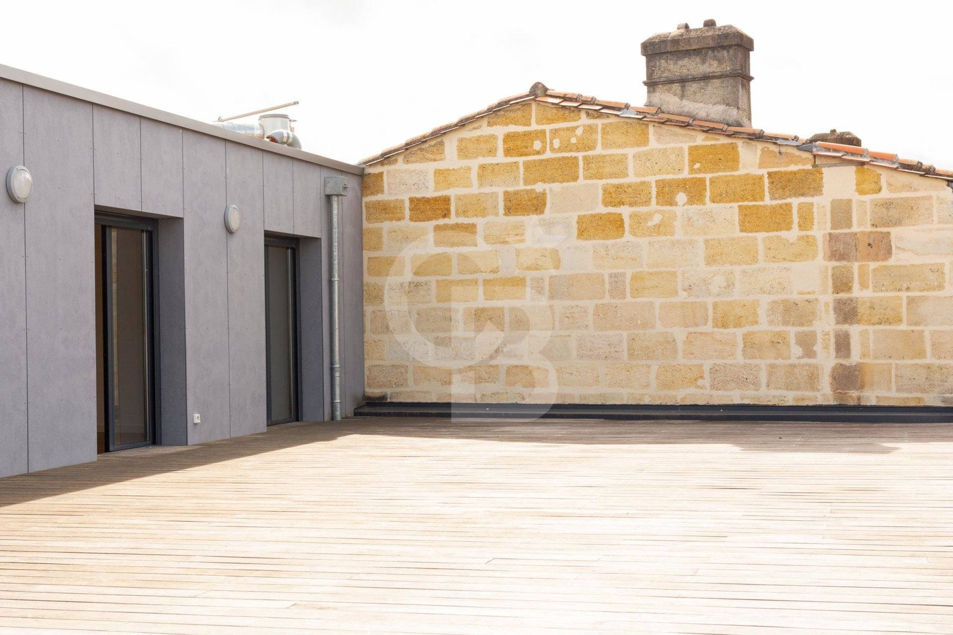 Vente magnifique appartement T4 de standing avec terrasse BORDEAUX