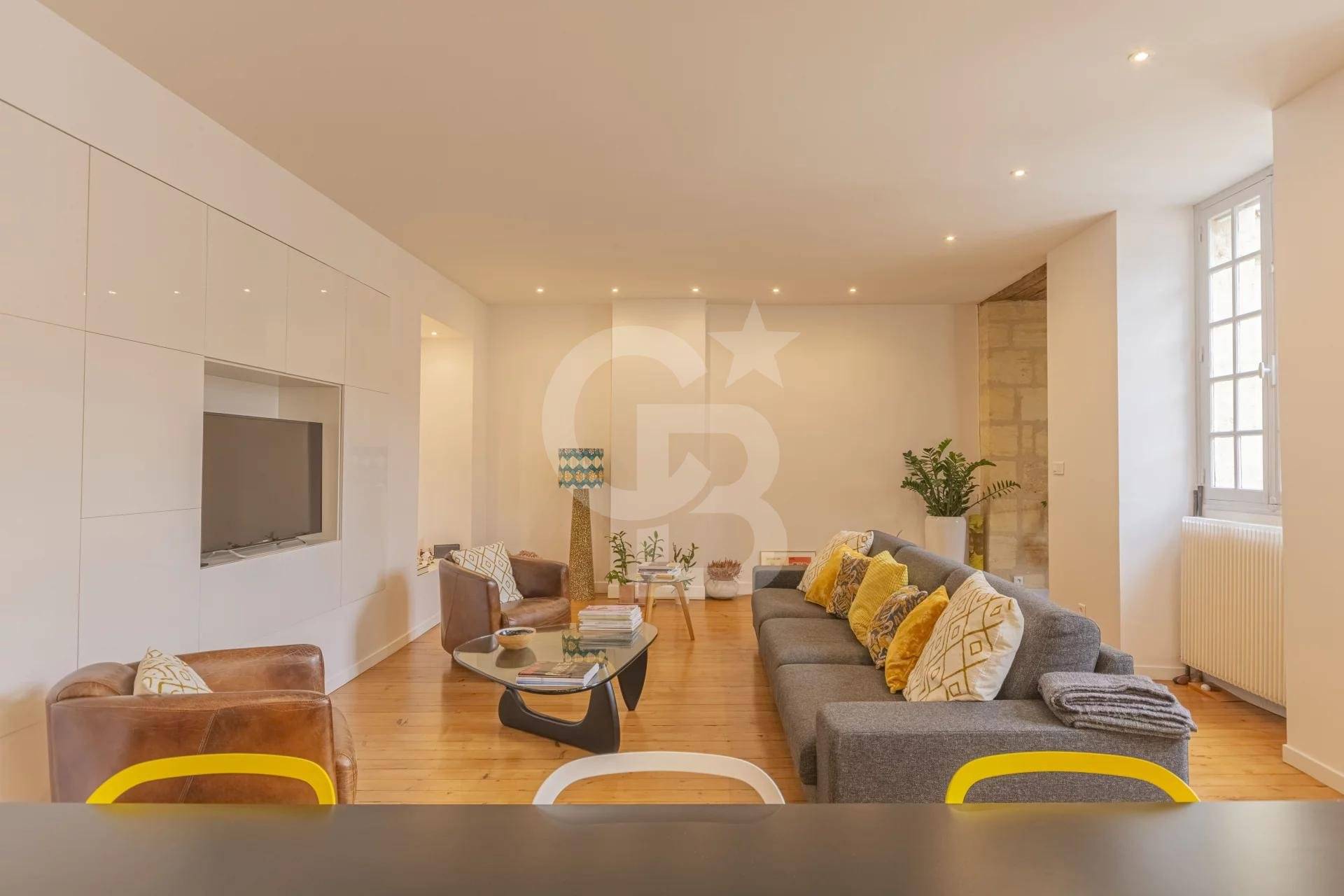 Vente appartement bourgeois avec 2 chambres BORDEAUX JARDIN PUBLIC