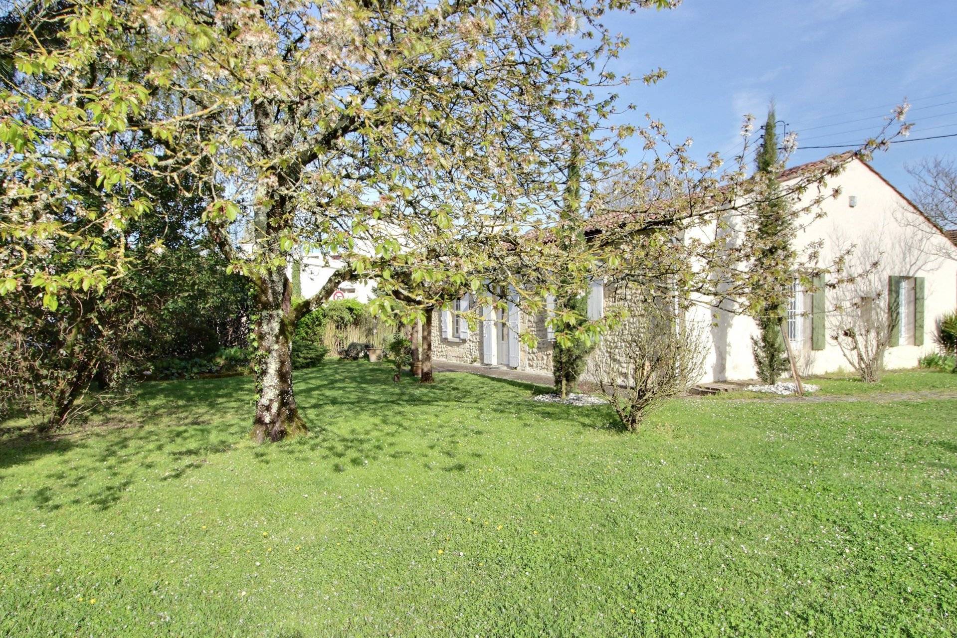 Maison ancienne en pierre a vendre proche bordeaux le bouscat centre