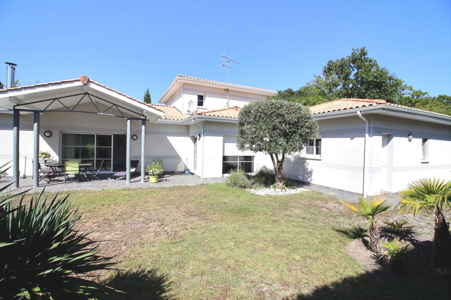Maison contemporaine de standing à vendre PYLA SUR MER