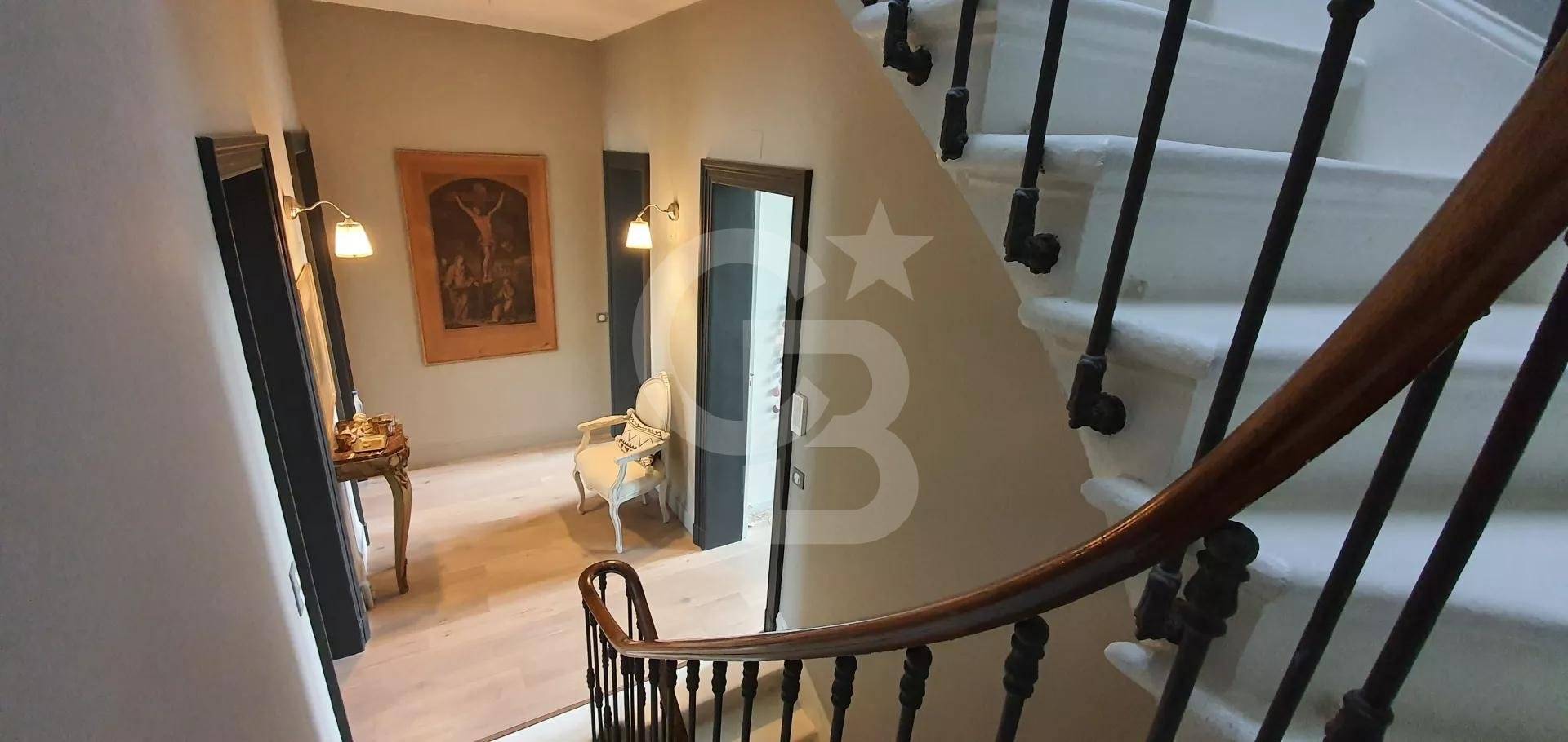 recherche Maison en pierre rénovée avec grand jardin piscine et garages LE BOUSCAT à vendre