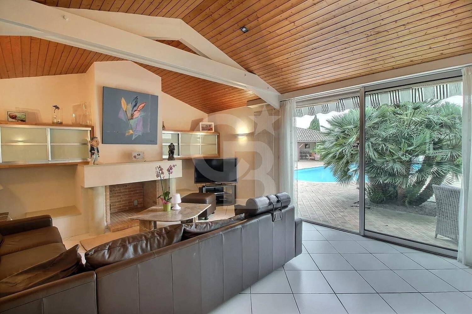 Recherche charmante maison familiale plain pied 4 chambres avec piscine LIBOURNE