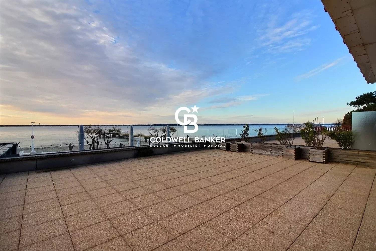 Appartement à vendre Arcachon Le Moulleau - première ligne avec terrasse 90 m², vue mer