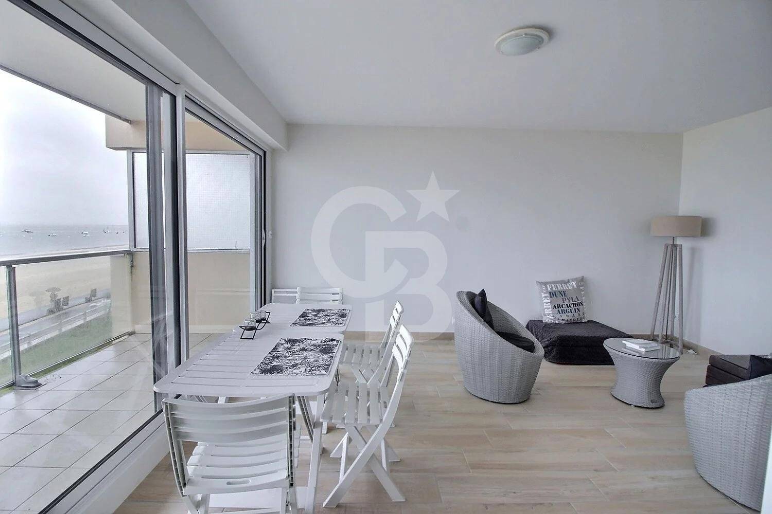 vente Appartement T2 avec terrasse PREMIÈRE LIGNE ARCACHON 