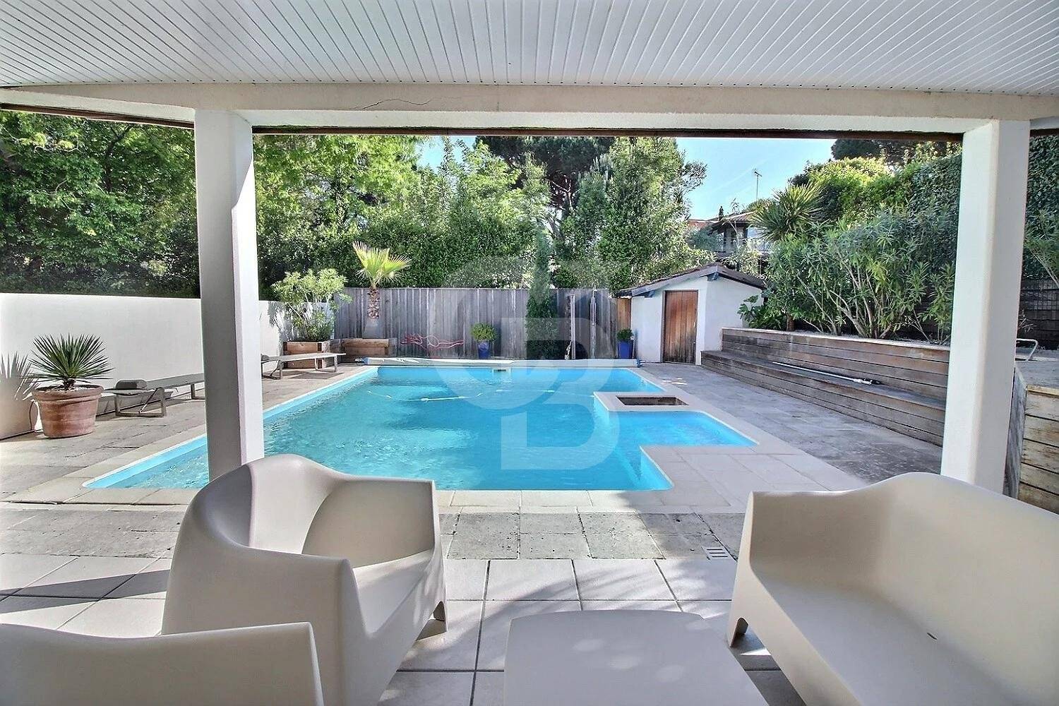 Villa d'architecte familiale avec piscine emplacement privilégié proche plage - Arcachon