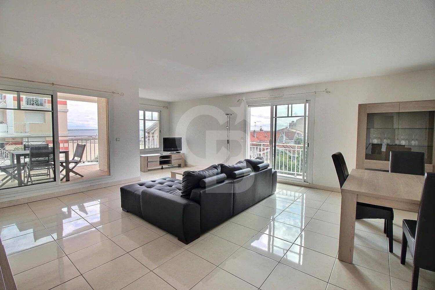 Appartement de standing avec terrasse et vue bassin à vendre ARCACHON