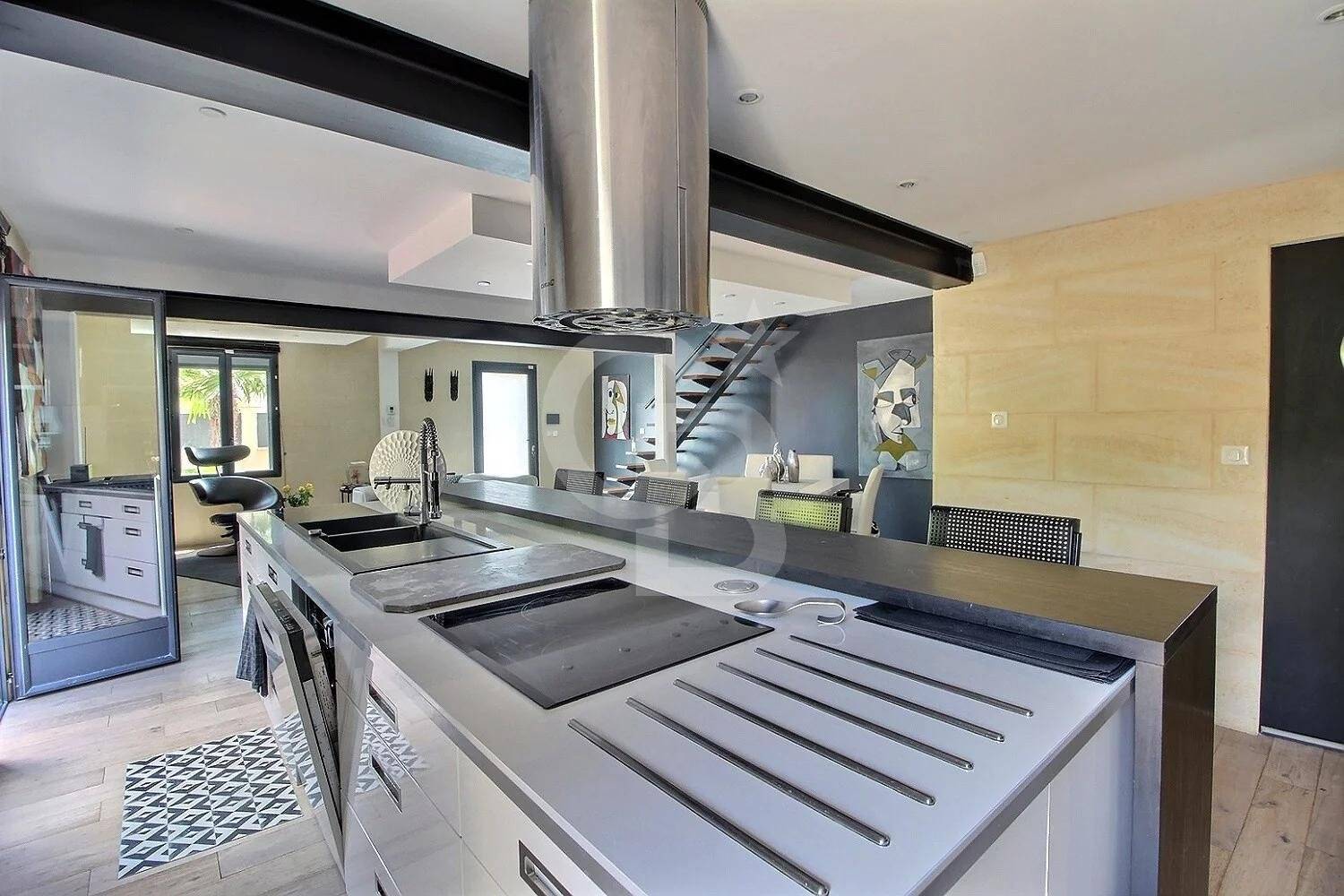 acheter Maison en pierre rénovée avec spa et terrasses LE BOUSCAT