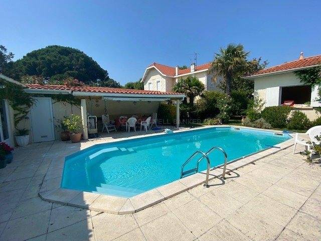 acheter Jolie maison à rénover avec dépendance et piscine - Andernos-les-Bains Centre ville