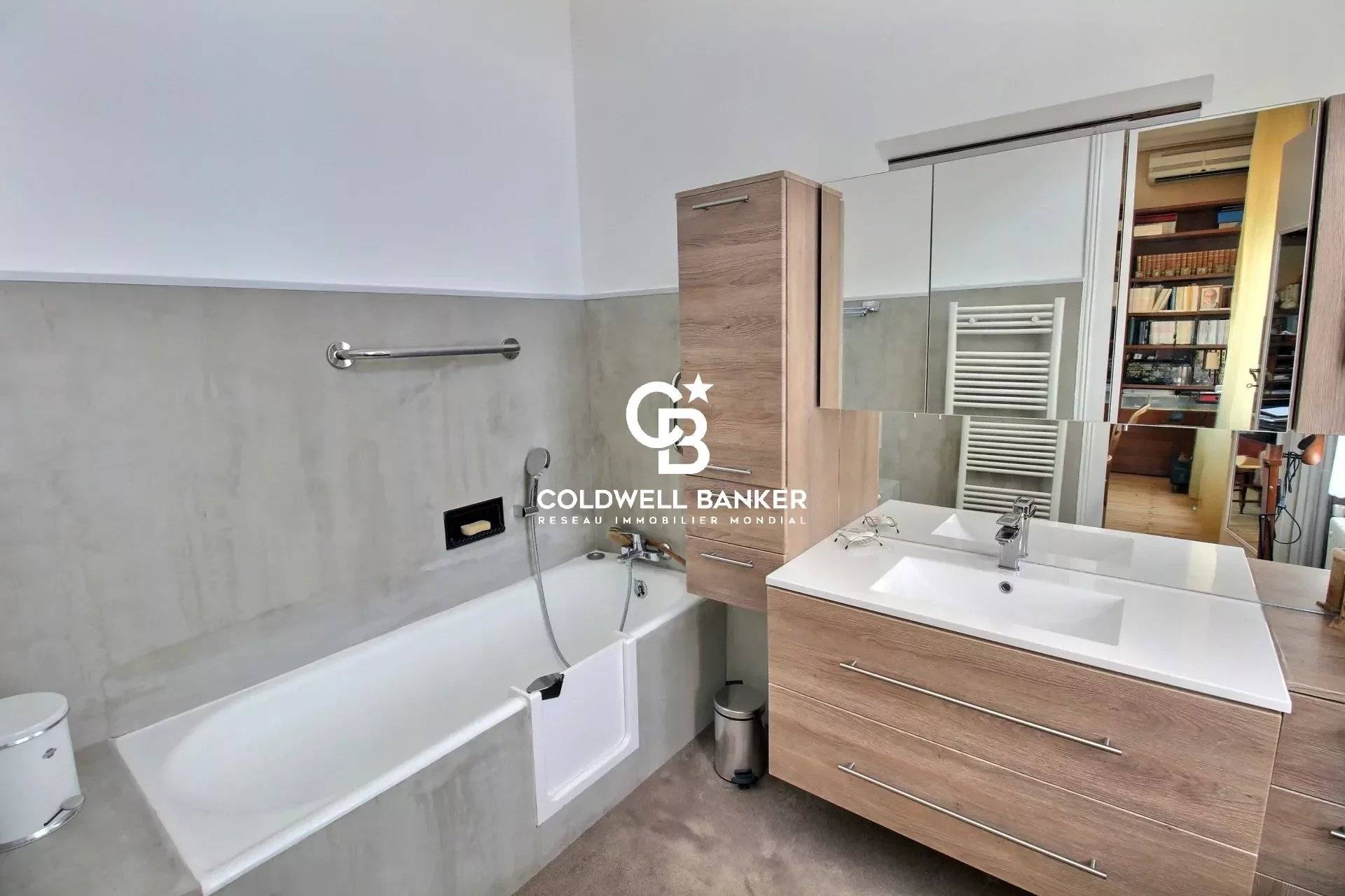 Maison style art déco avec jardin et garage quartier des Chartrons Bordeaux