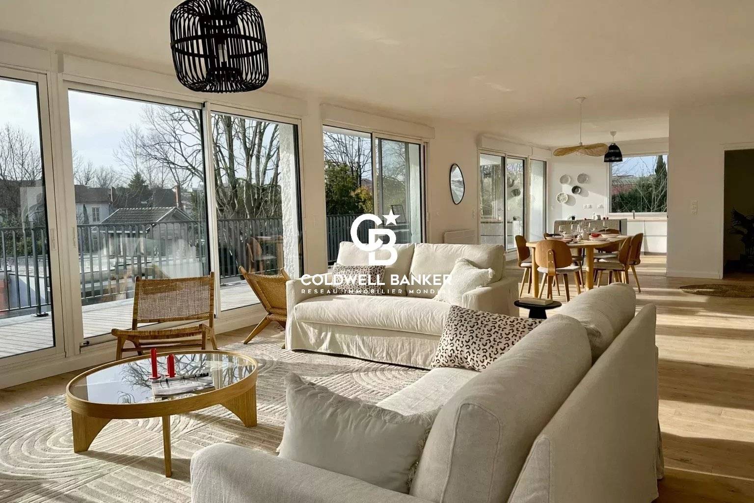 Appartement à vendre à Bordeaux – Saint-Seurin, 164 m², terrasse 29 m², 3 suites, parking