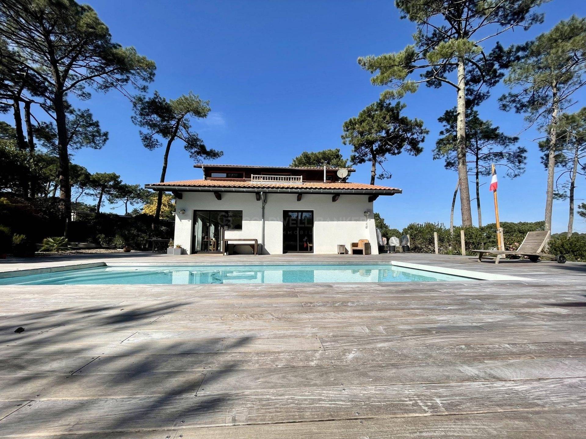 Somptueuse villa moderne avec piscine à vendre ARCACHON