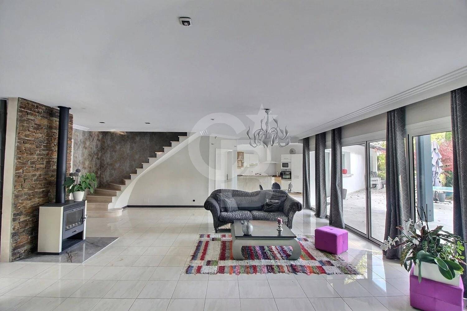 achat Propriété familiale d'exception au bord du lac SANGUINET