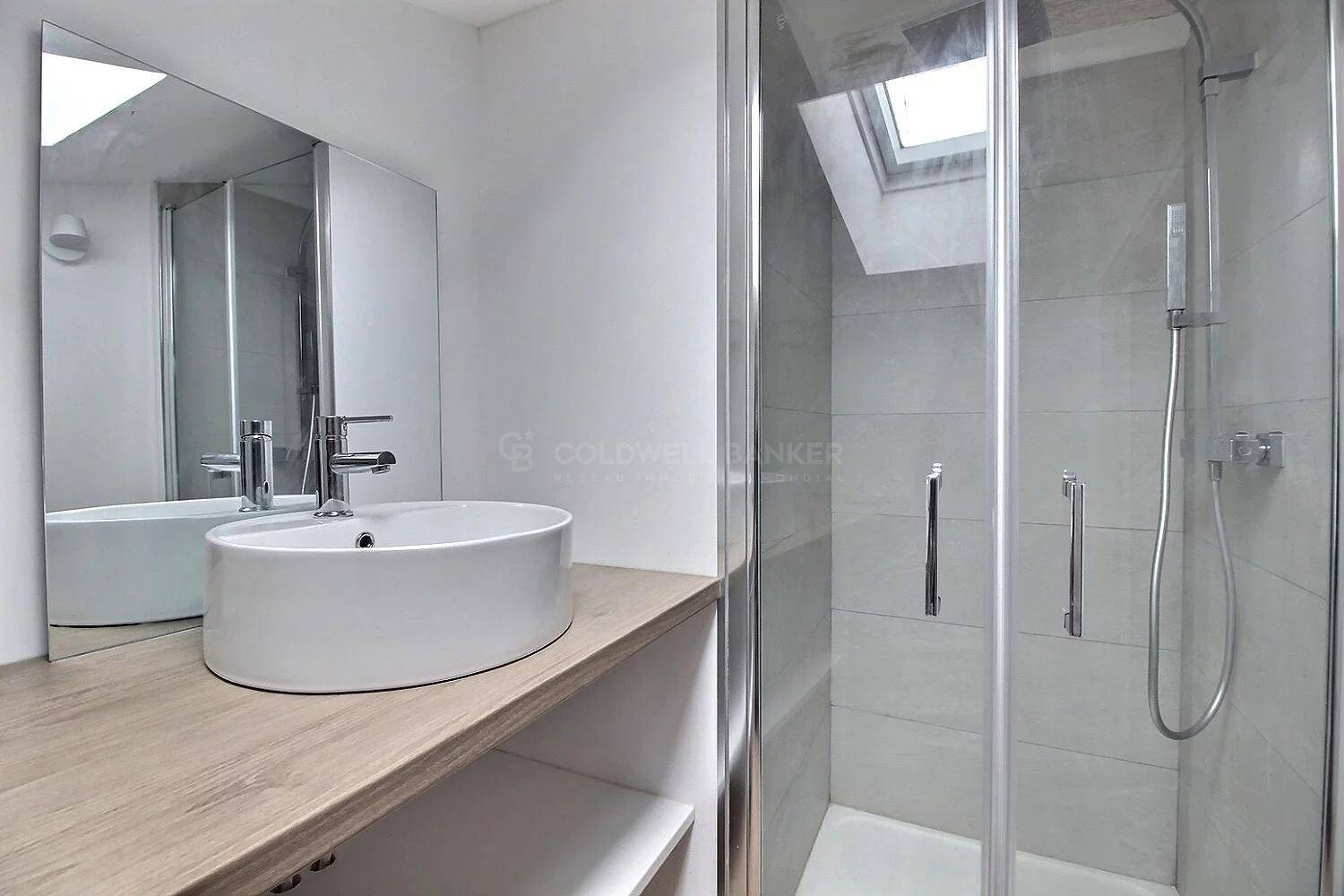 acheter Appartement T1 bis rénové avec balcon à BORDEAUX CHARTRONS