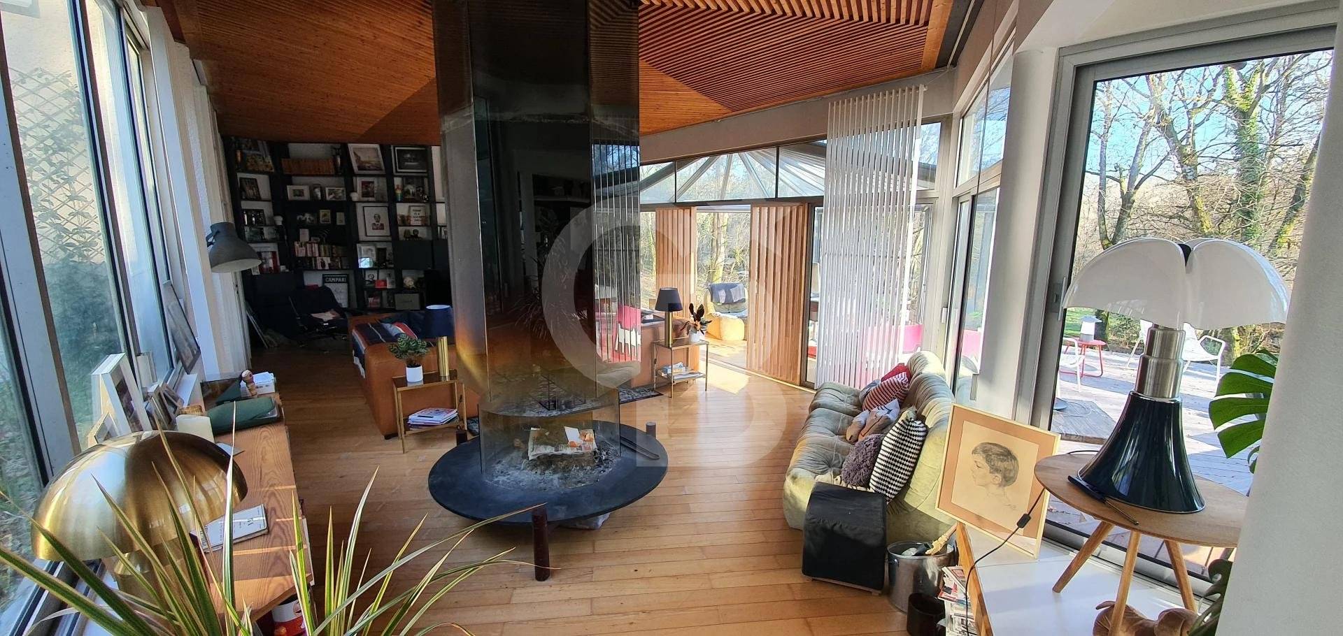 Acheter maison d'architecte rénovée avec grand parc boisé PROCHE LATRESNE