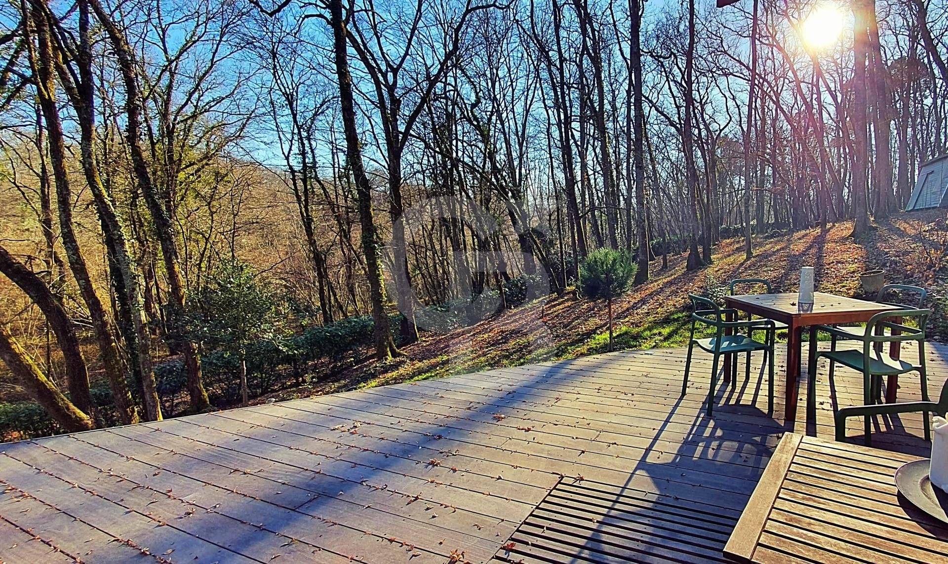 Maison d'architecte rénovée avec grand parc boisé à vendre Lignan de Bordeaux