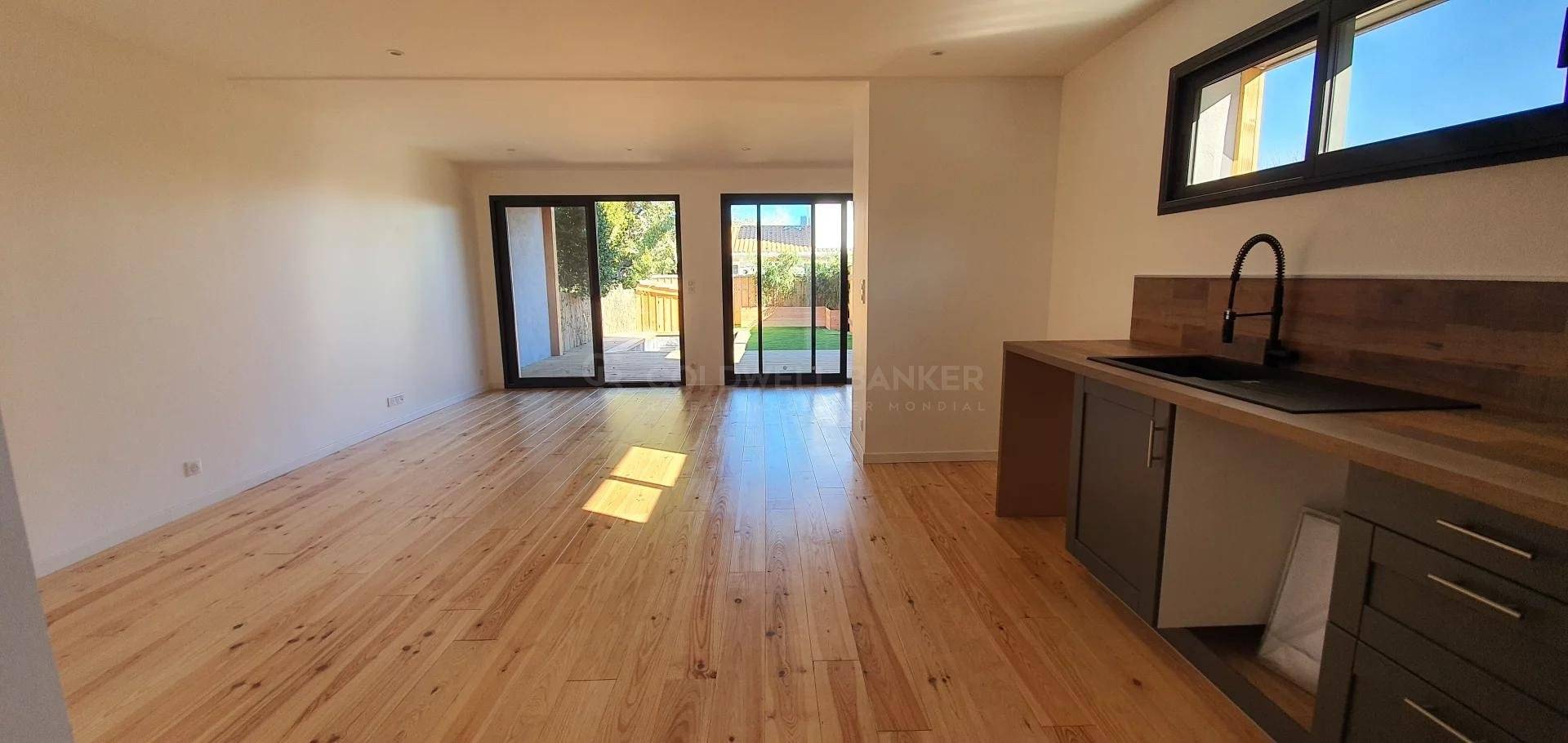 vente Maison en bois rénovée avec piscine PROCHE PLAGE LE VERDON-SUR-MER