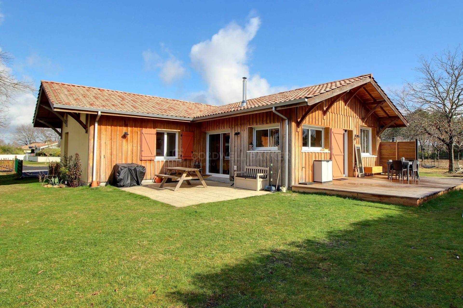 Se loger Vente Maison individuelle et familiale de plain-pied à SANGUINET à vendre