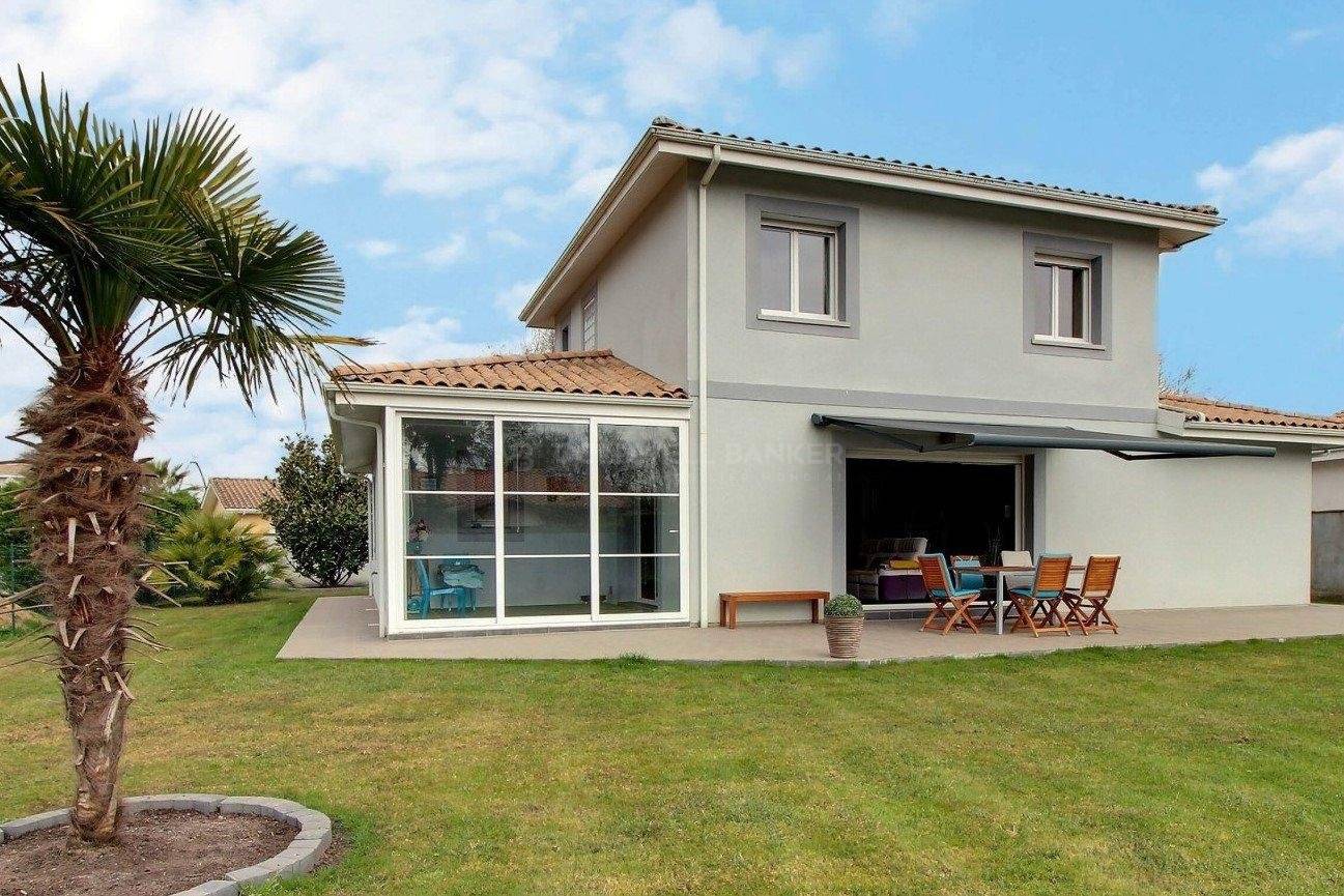 Maison récente avec double garage à vendre PROCHE LITTORAL ET COMMERCES GUJAN-MESTRAS