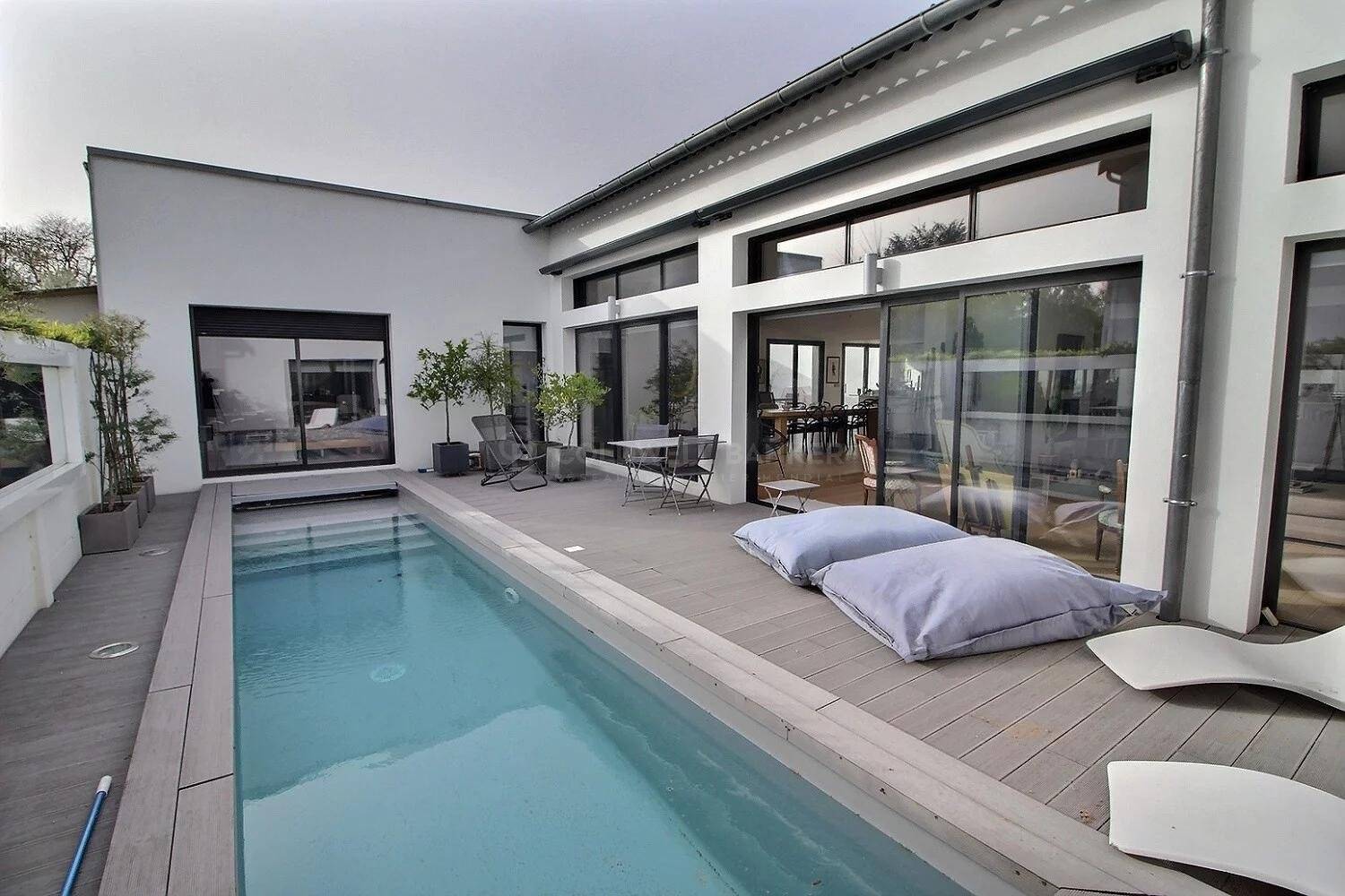 Achat belle maison contemporaine avec piscine BORDEAUX CAUDÉRAN