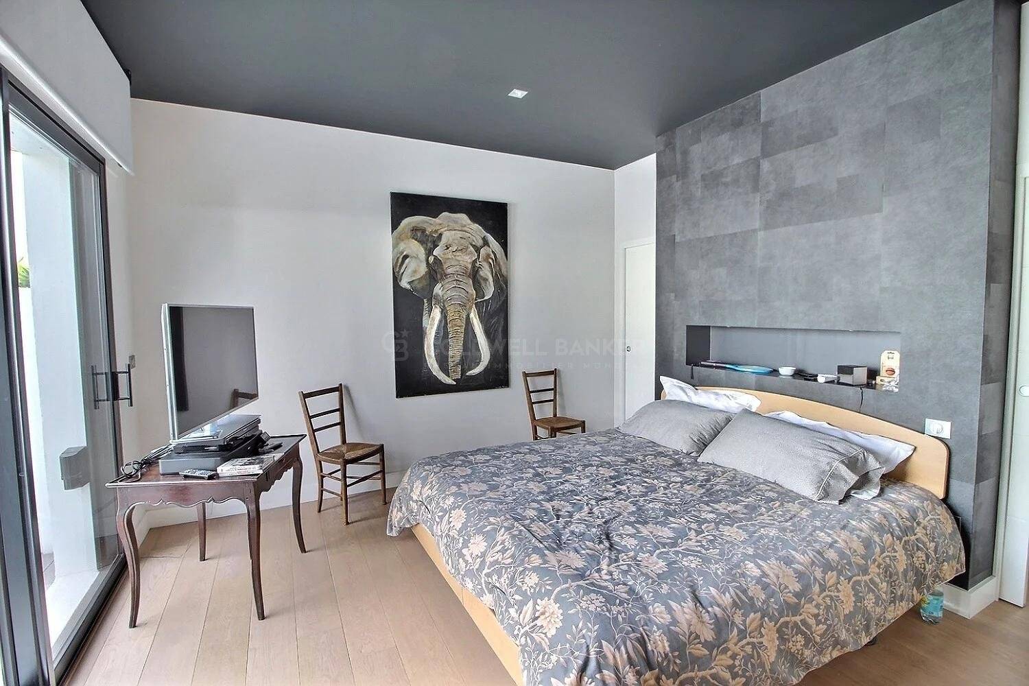 Recherche belle maison contemporaine avec piscine BORDEAUX CAUDÉRAN