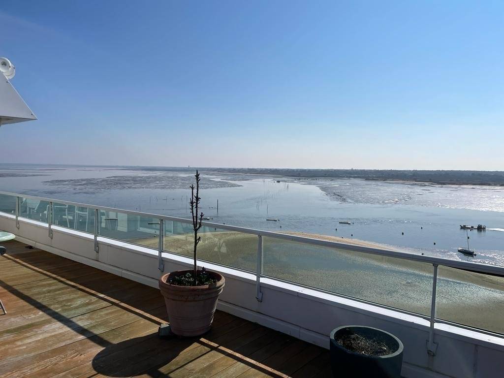Recherche appartement exceptionnel en première ligne ARCACHON